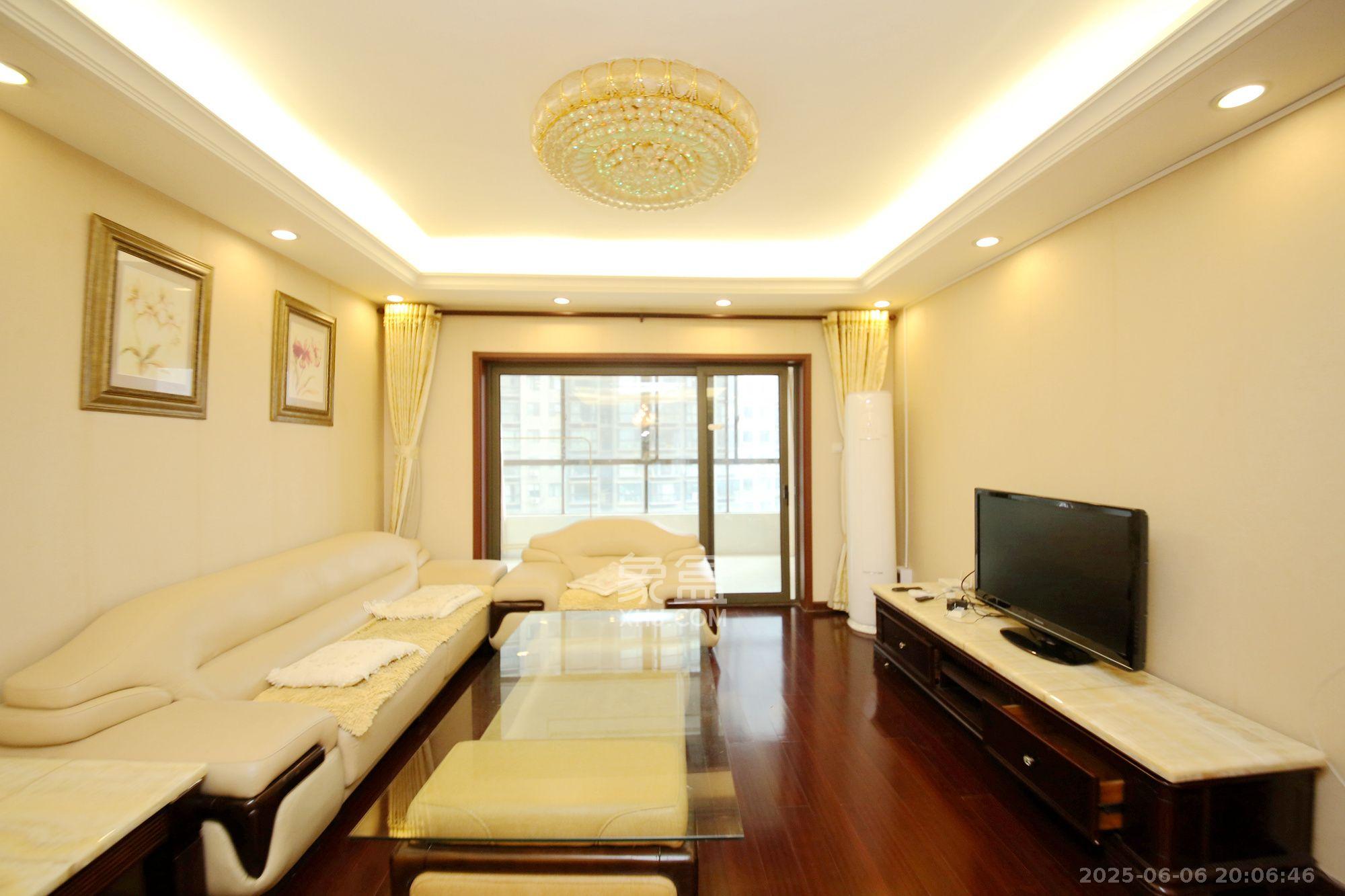 盛世美居荷园 3室2厅2卫 5000.0元/月 盛世美居荷园 3室2厅2卫 5000.0元/月室内图