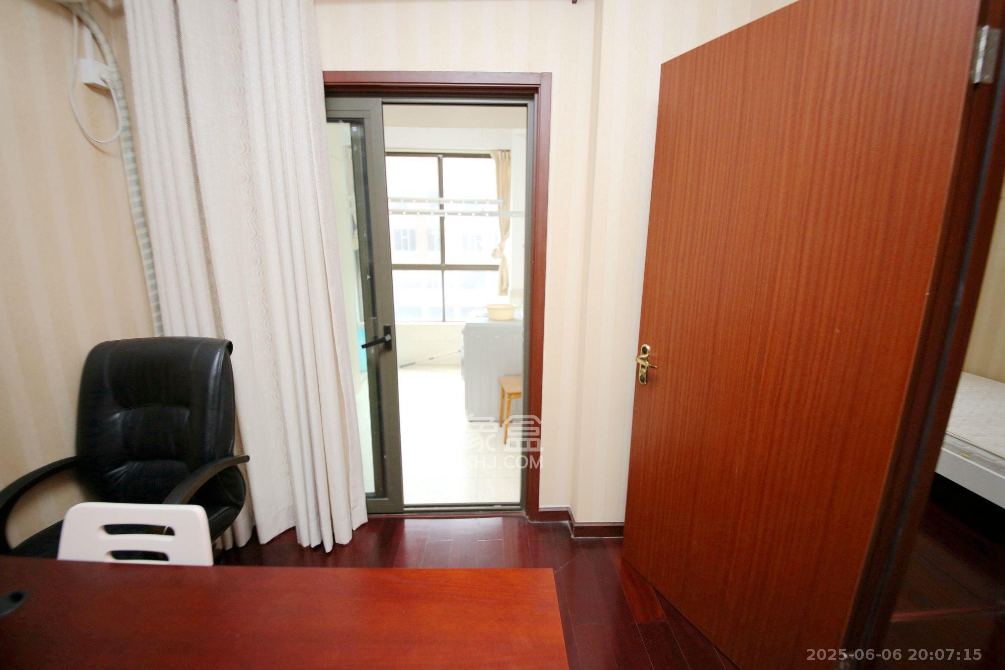 盛世美居荷园 3室2厅2卫 5000.0元/月 盛世美居荷园 3室2厅2卫 5000.0元/月室内图