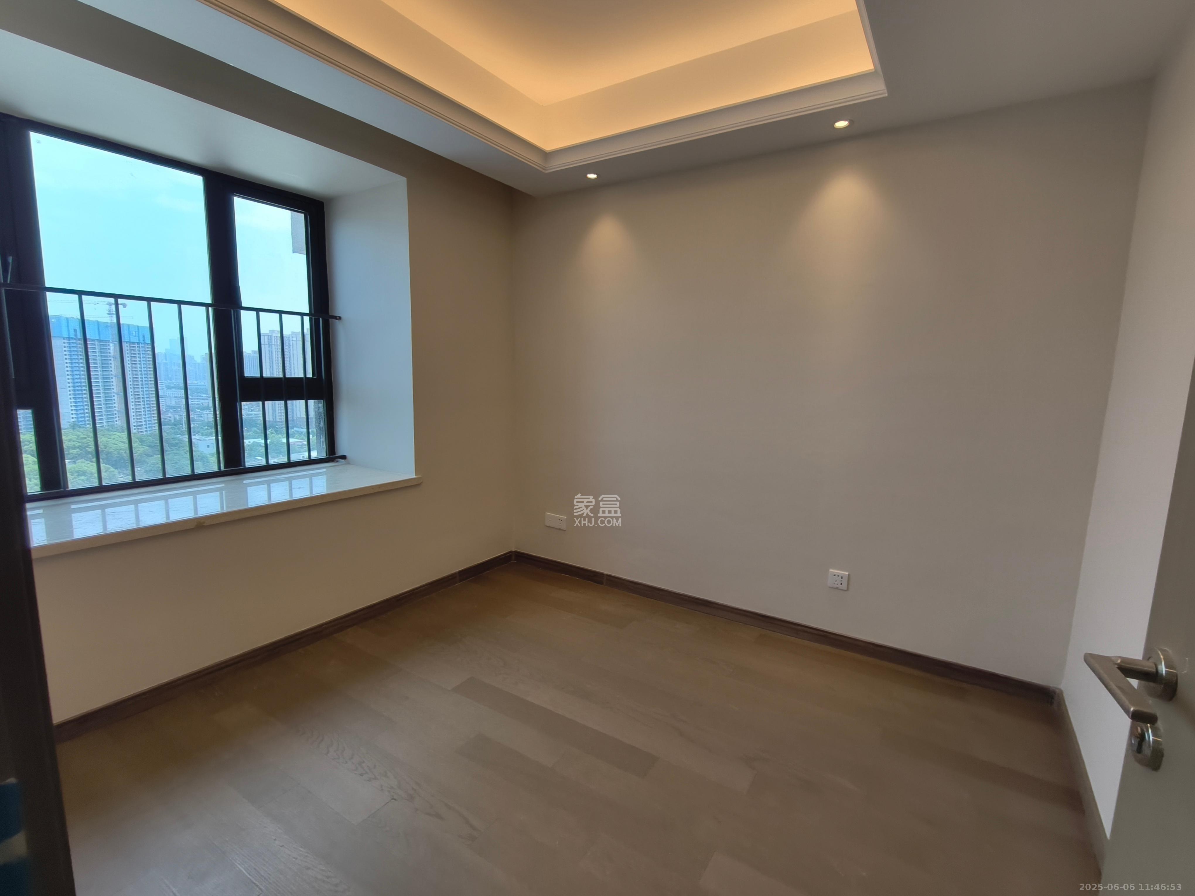 新力铂园(江山云著) 4室2厅2卫 5800.0元/月 新力铂园(江山云著) 4室2厅2卫 5800.0元/月室内图