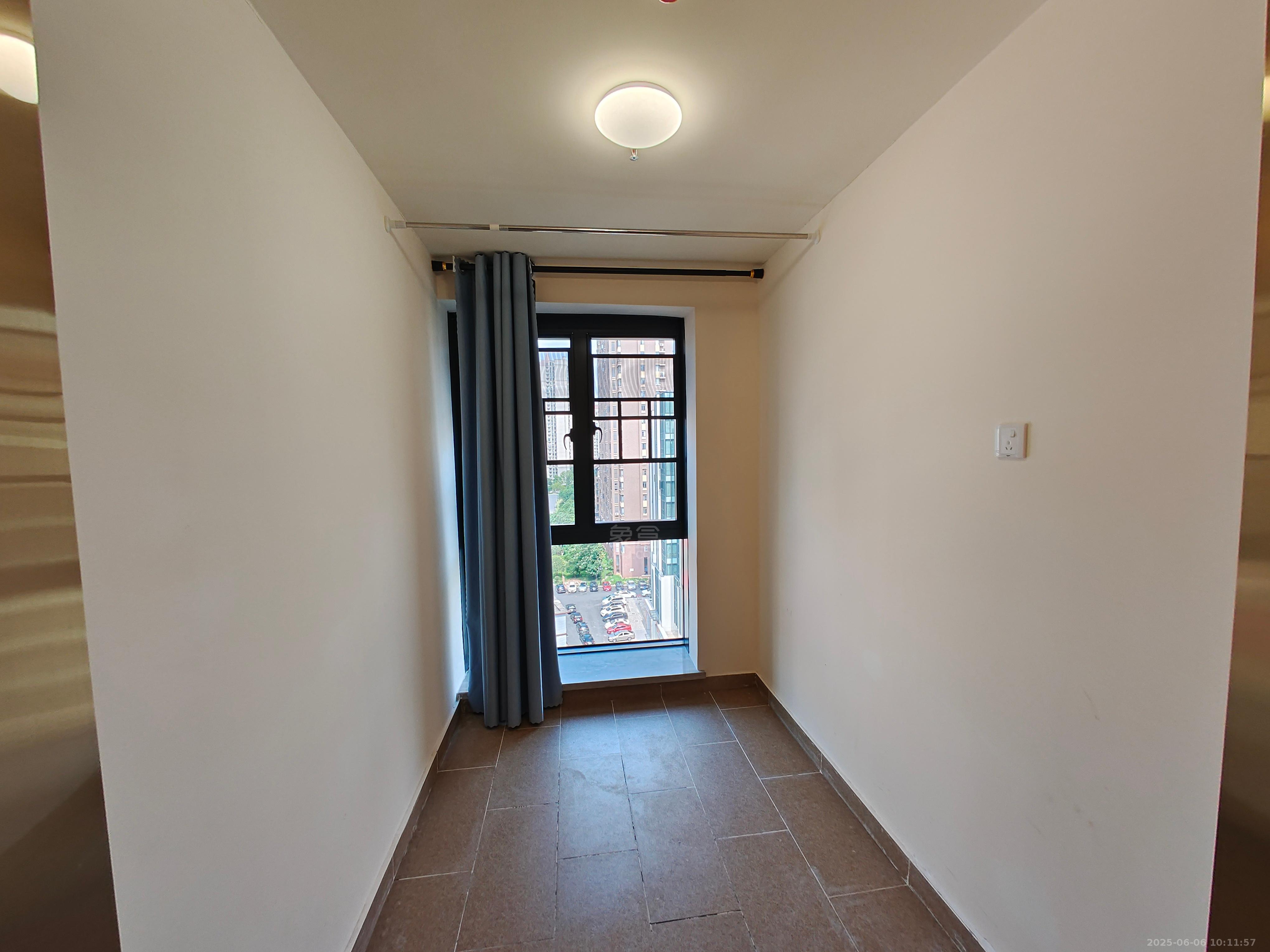 恒大华府 1室1厅1卫 1500.0元/月 恒大华府 1室1厅1卫 1500.0元/月室内图