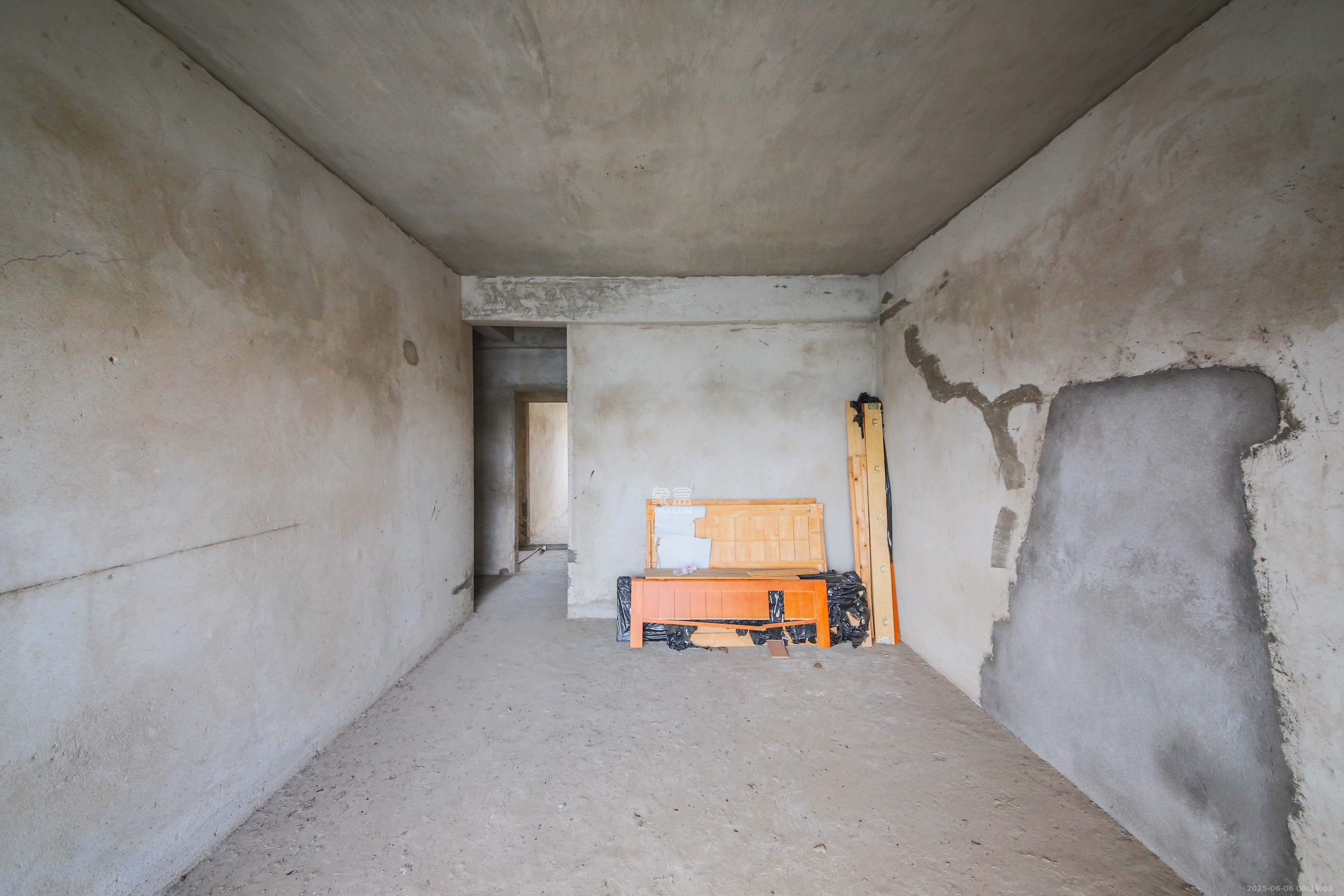 梦网景园 4室2厅2卫 169.8万 梦网景园 4室2厅2卫 169.8万卧室