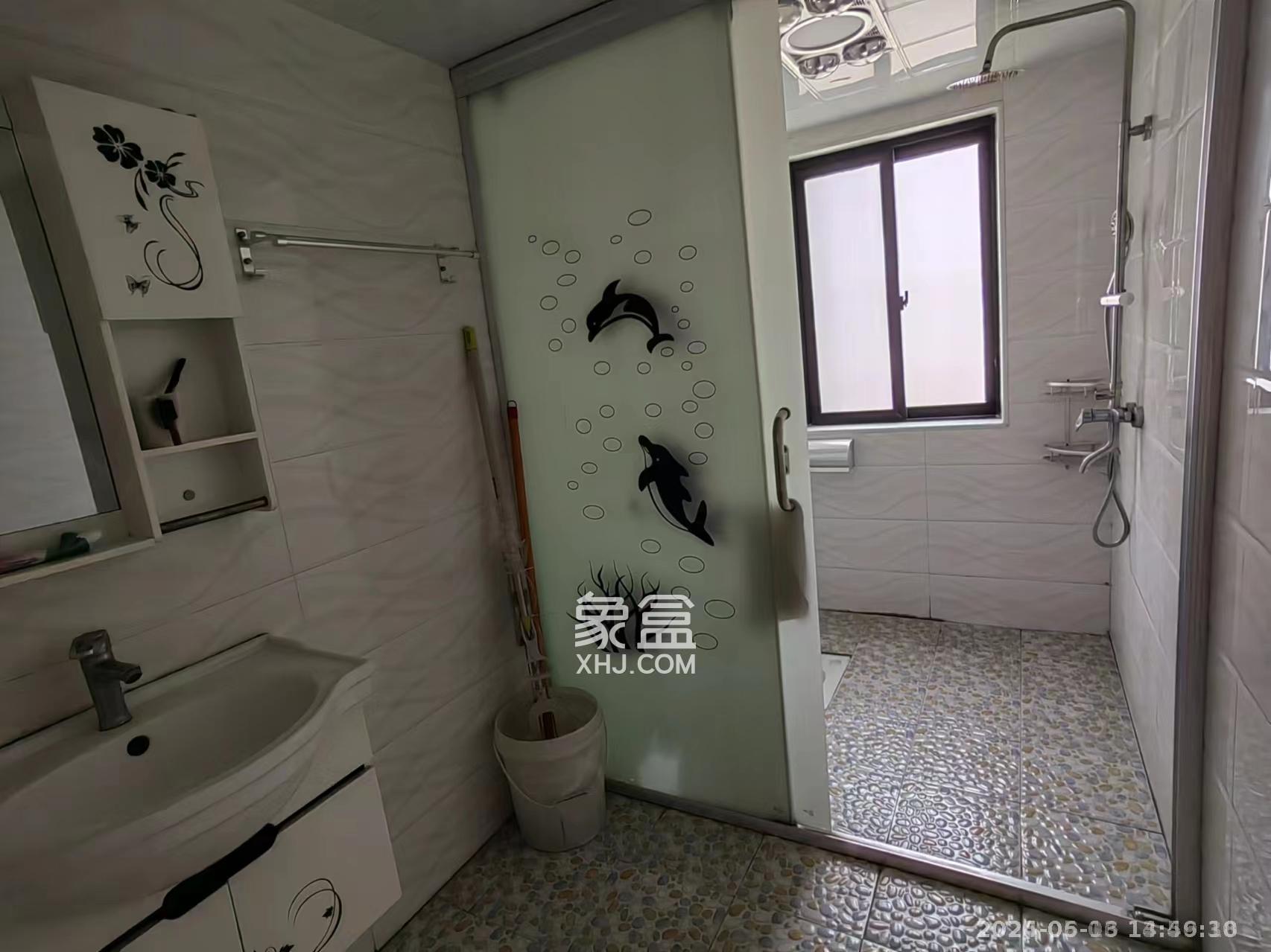 中悦领秀城  3室2厅2卫    1900.0元/月 中悦领秀城  3室2厅2卫    1900.0元/月室内图