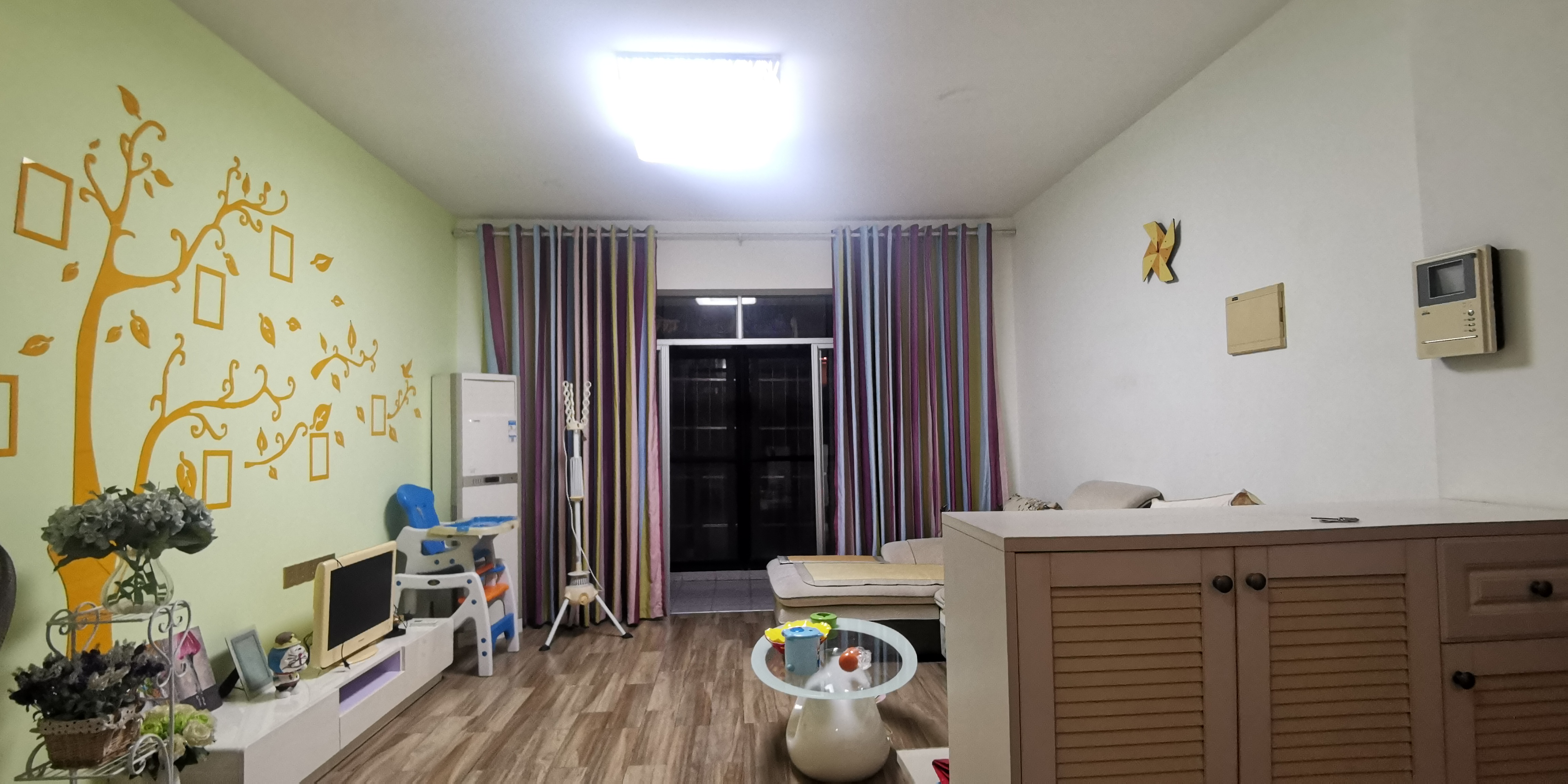 宝源花园  3室2厅1卫   2500.00元/月室内图