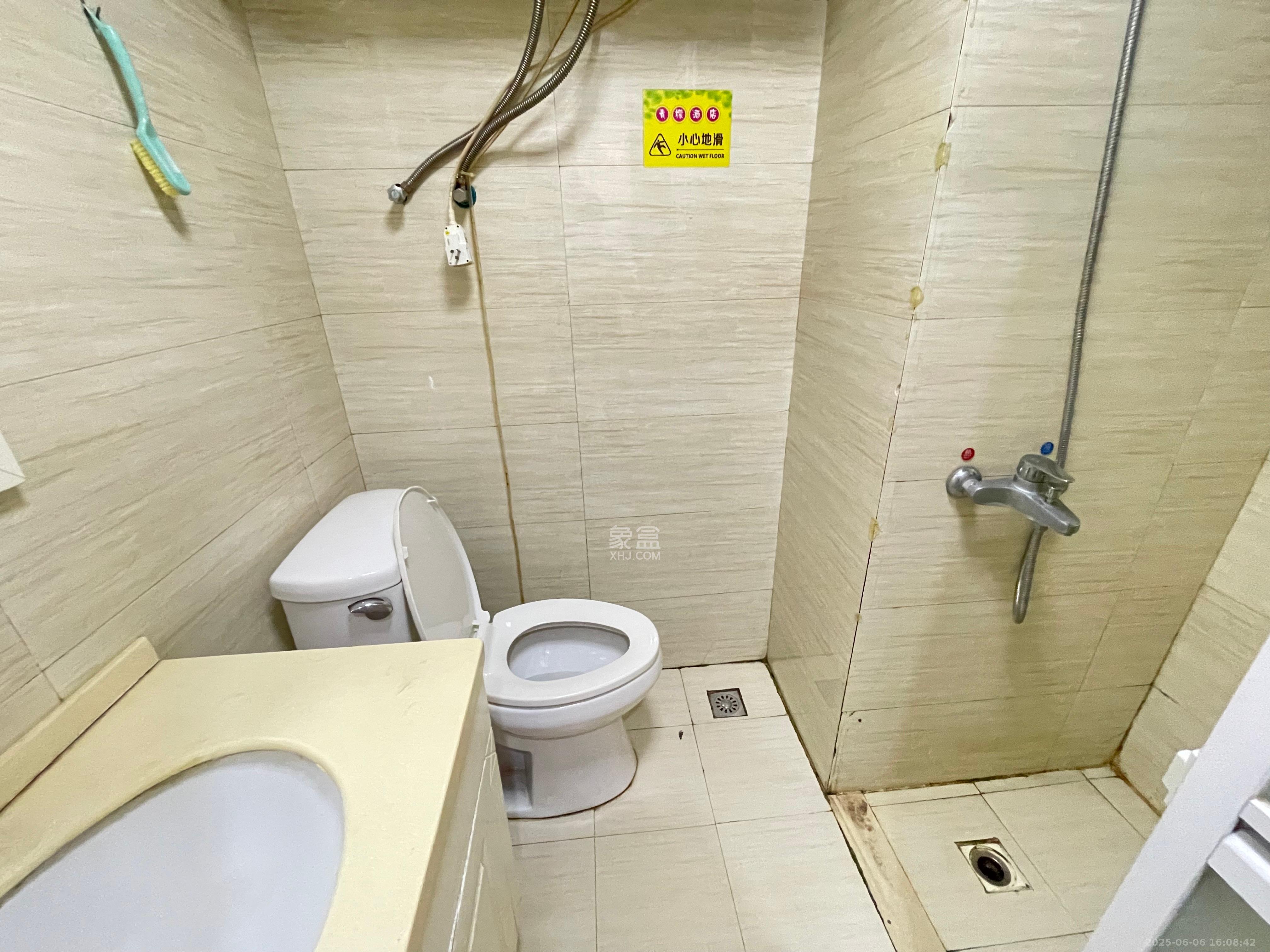 中建木莲工社  1室1厅1卫   1300.00元/月室内图