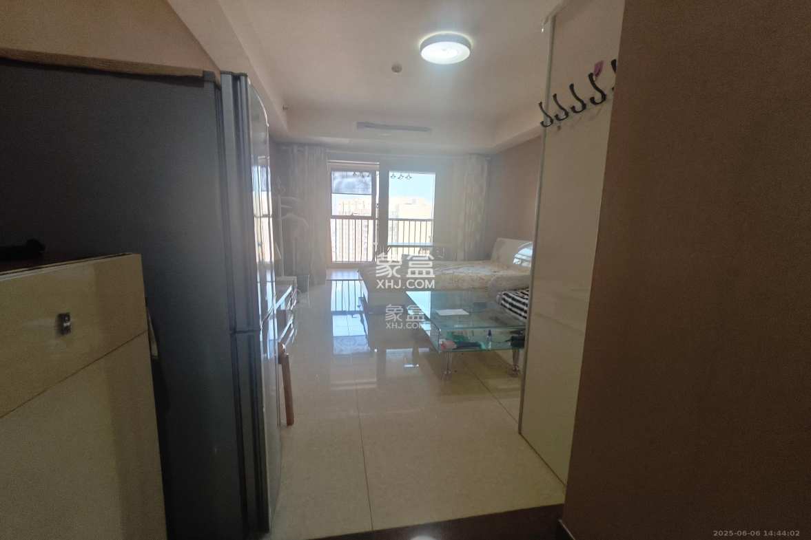 东塘瑞府  1室1厅1卫    1700.0元/月 东塘瑞府  1室1厅1卫    1700.0元/月室内图