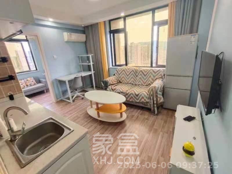 沁园春御院  1室1厅1卫   2100.00元/月室内图