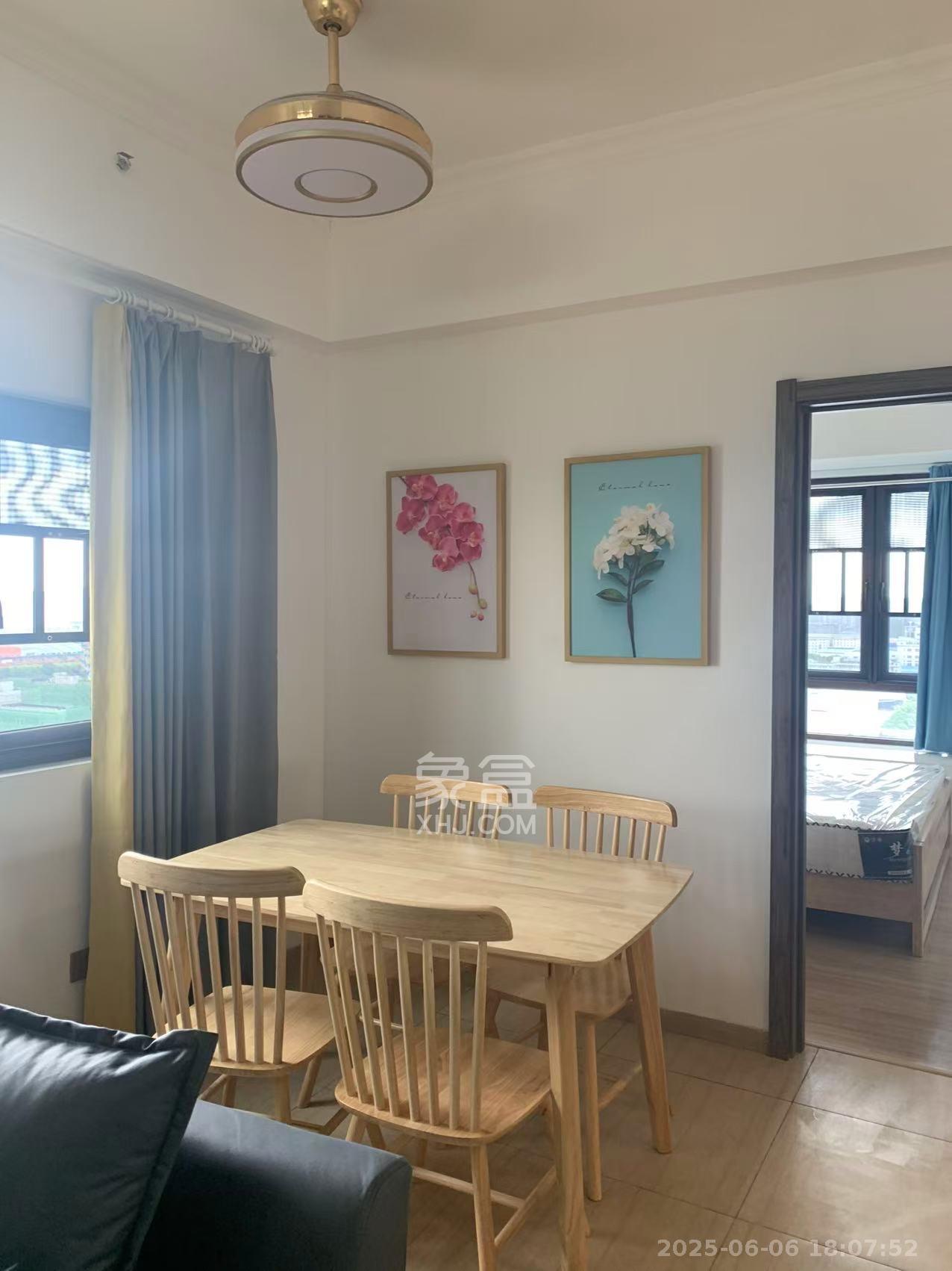 碧桂园星城首府 2室2厅1卫 2400.0元/月 碧桂园星城首府 2室2厅1卫 2400.0元/月室内图