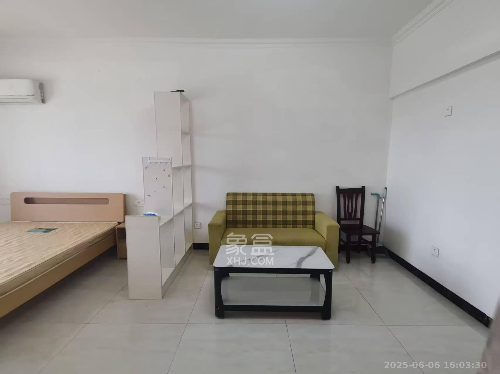 世纪桃花苑 1室1厅1卫 1200.0元/月 世纪桃花苑 1室1厅1卫 1200.0元/月室内图