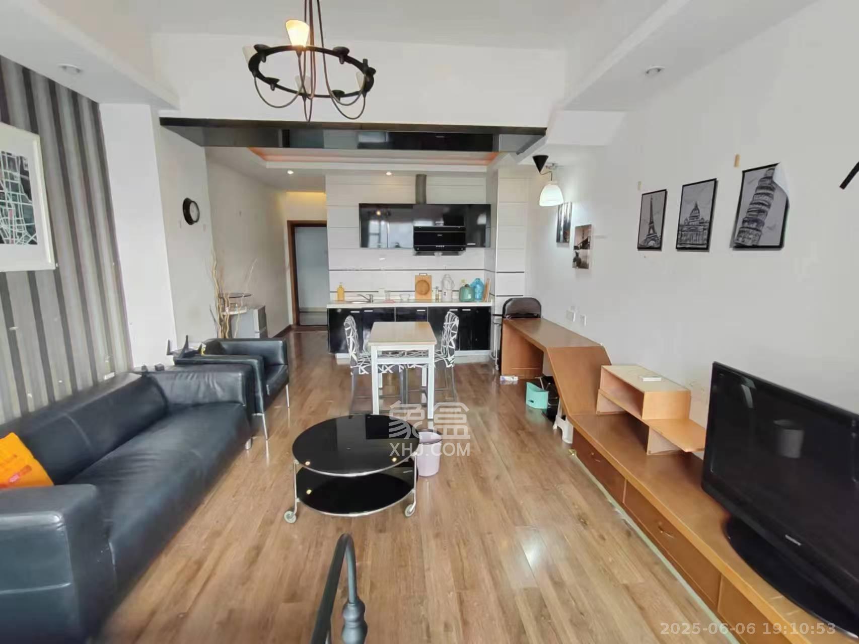 昊天大厦 1室1厅1卫 2200.0元/月 昊天大厦 1室1厅1卫 2200.0元/月室内图