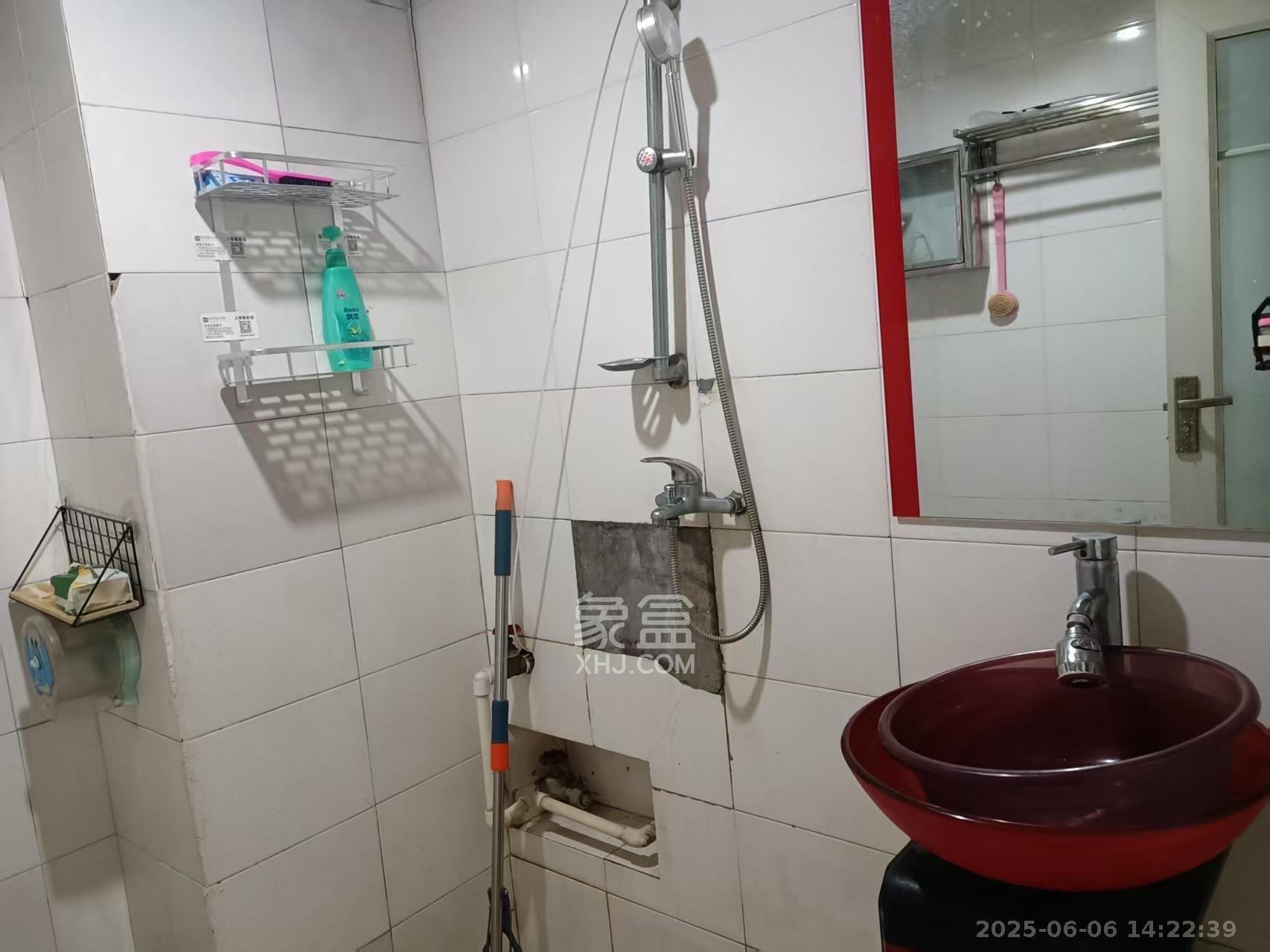 毛家桥大市场(胜利商贸市场) 1室1厅1卫 750.0元/月 毛家桥大市场(胜利商贸市场) 1室1厅1卫 750.0元/月室内图