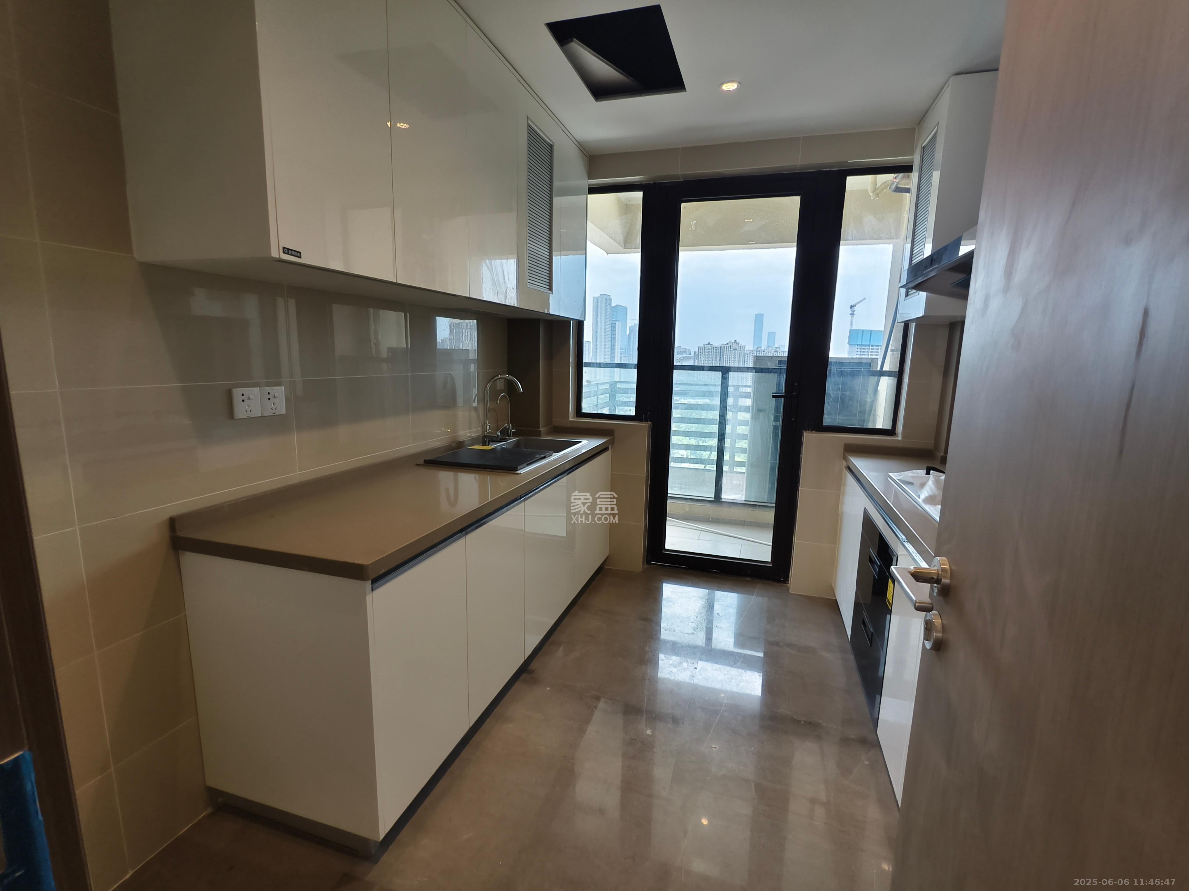 新力铂园(江山云著) 4室2厅2卫 5800.0元/月 新力铂园(江山云著) 4室2厅2卫 5800.0元/月室内图