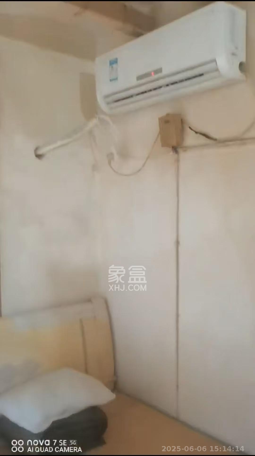 天鸿天府（天鸿中央大院）  1室1厅1卫   700.00元/月室内图