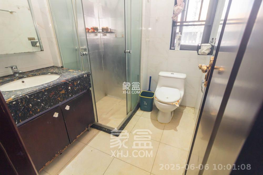 恒大江湾  3室2厅1卫    2500.0元/月室内图