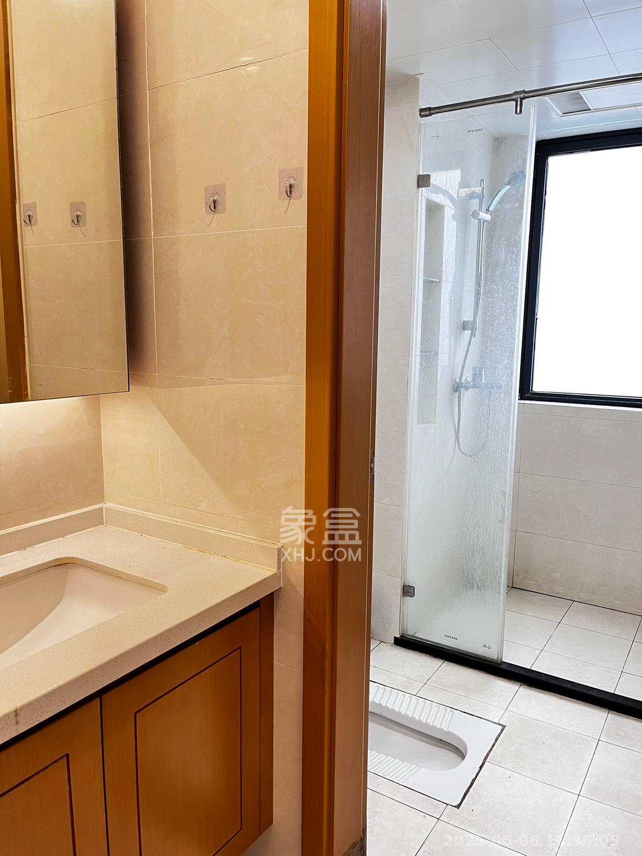 中建璟和城  4室2厅2卫   2800.00元/月室内图
