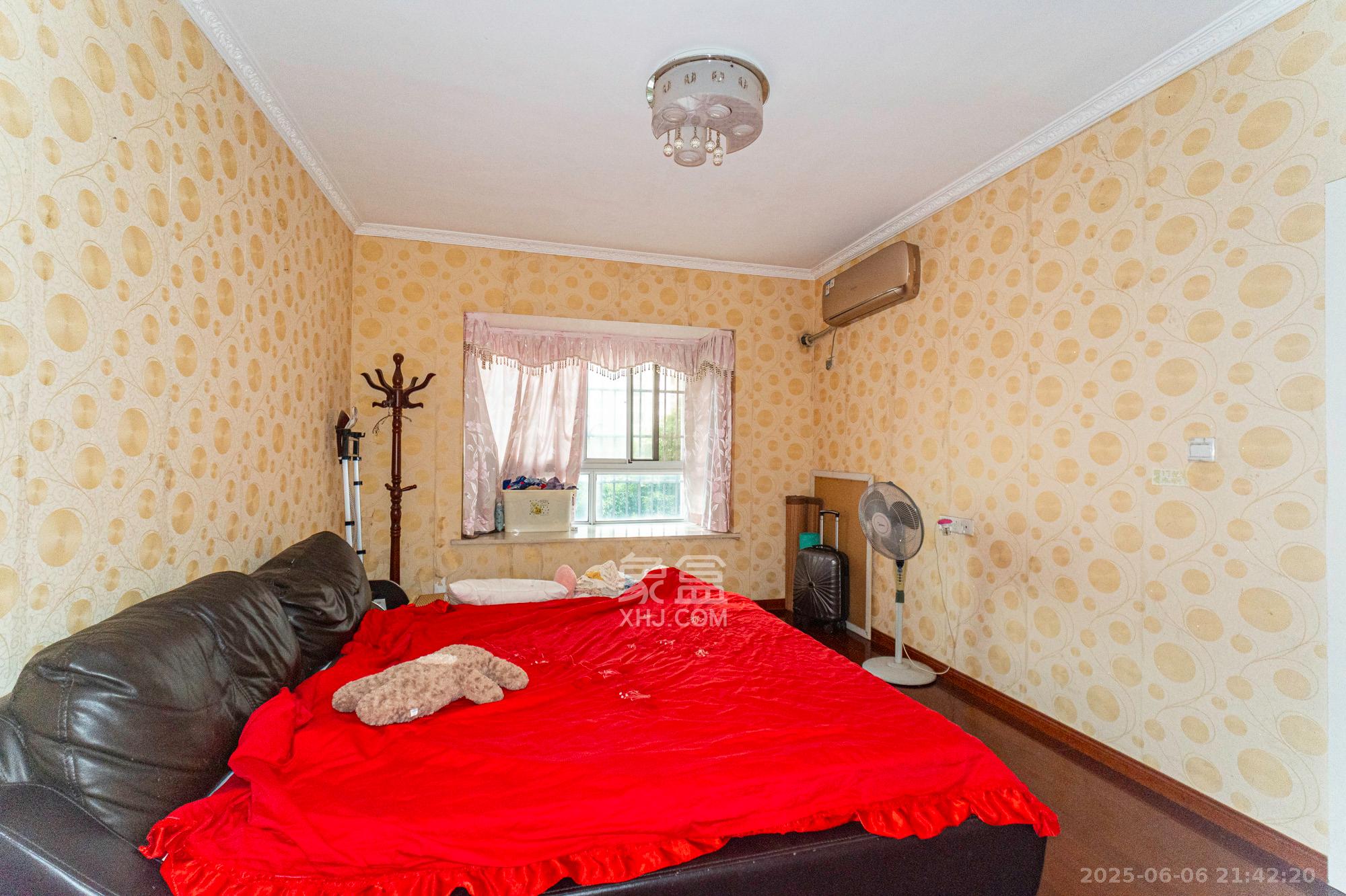 时代星城 3室2厅2卫 67.0万 时代星城 3室2厅2卫 67.0万卧室