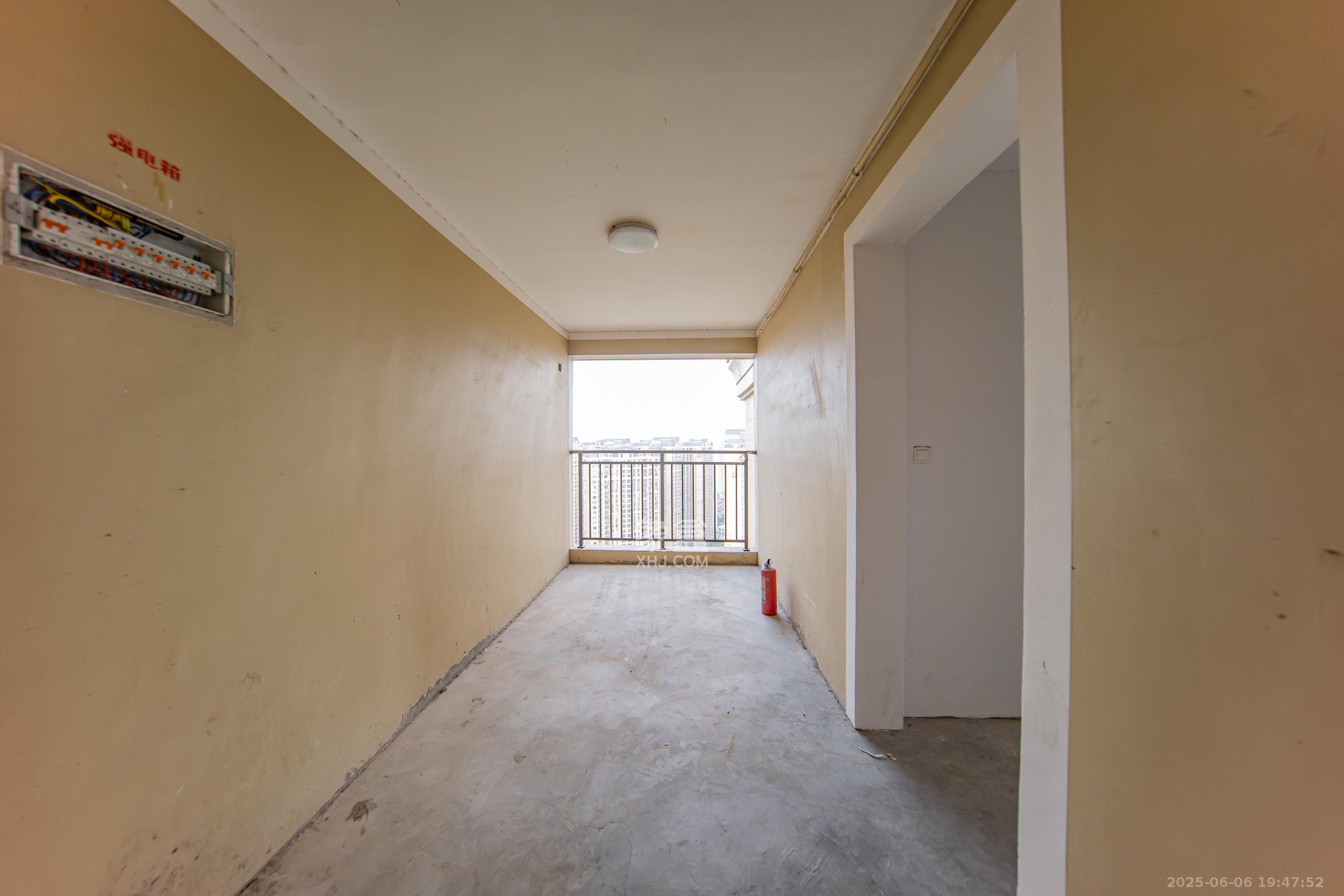 融创融公馆(融创臻苑)  4室2厅2卫    62.0万 融创融公馆(融创臻苑)  4室2厅2卫    62.0万其他