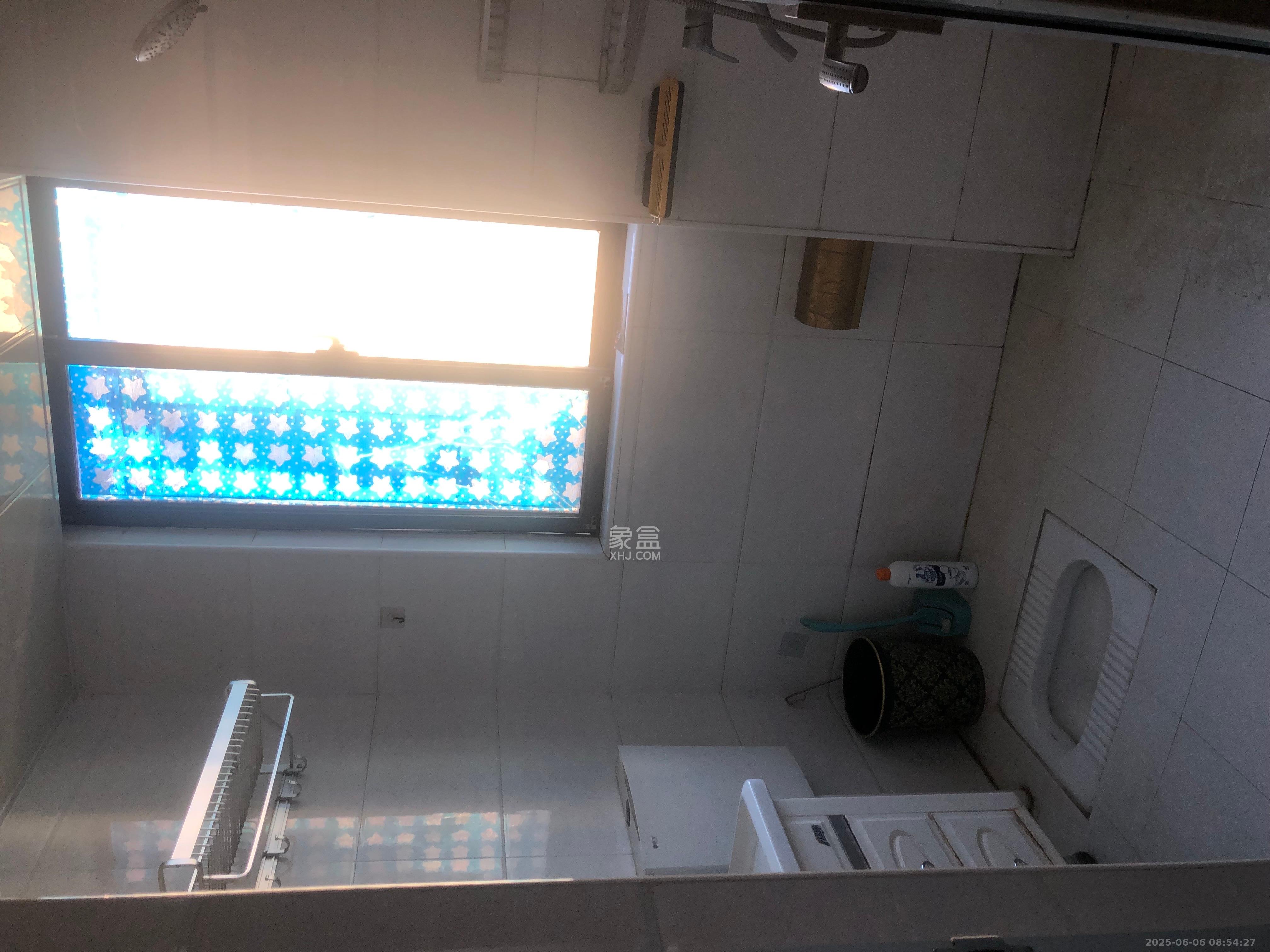 晟通城  2室2厅1卫    1300.0元/月室内图