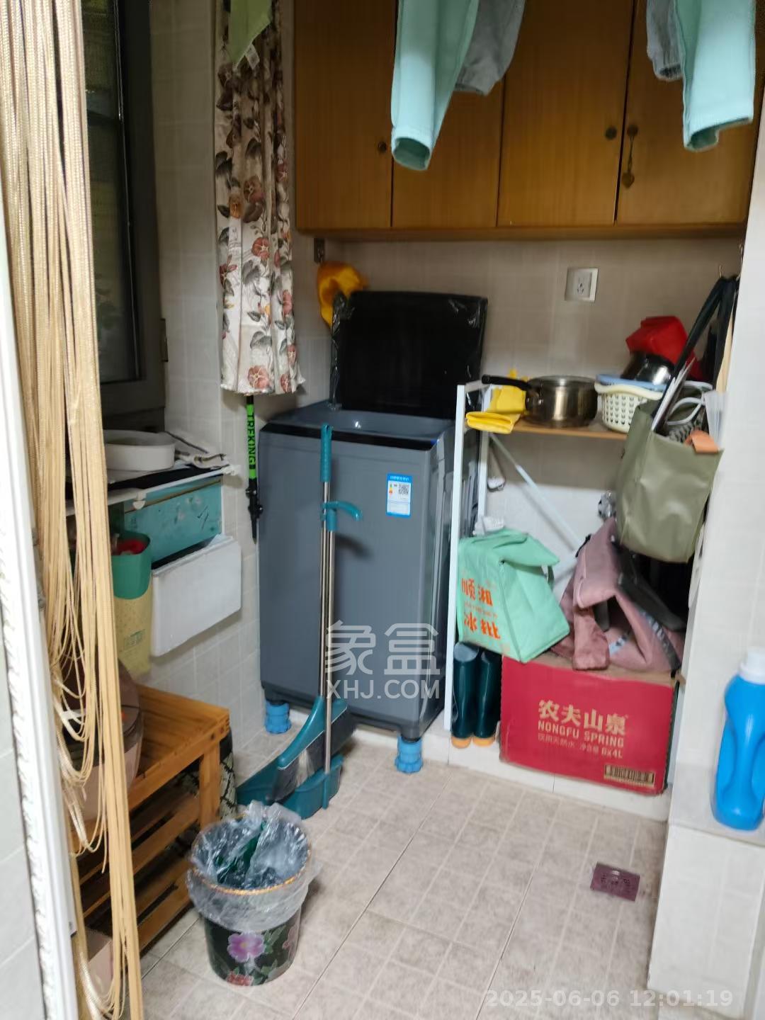 汀兰雅苑  2室1厅1卫   2700.00元/月室内图
