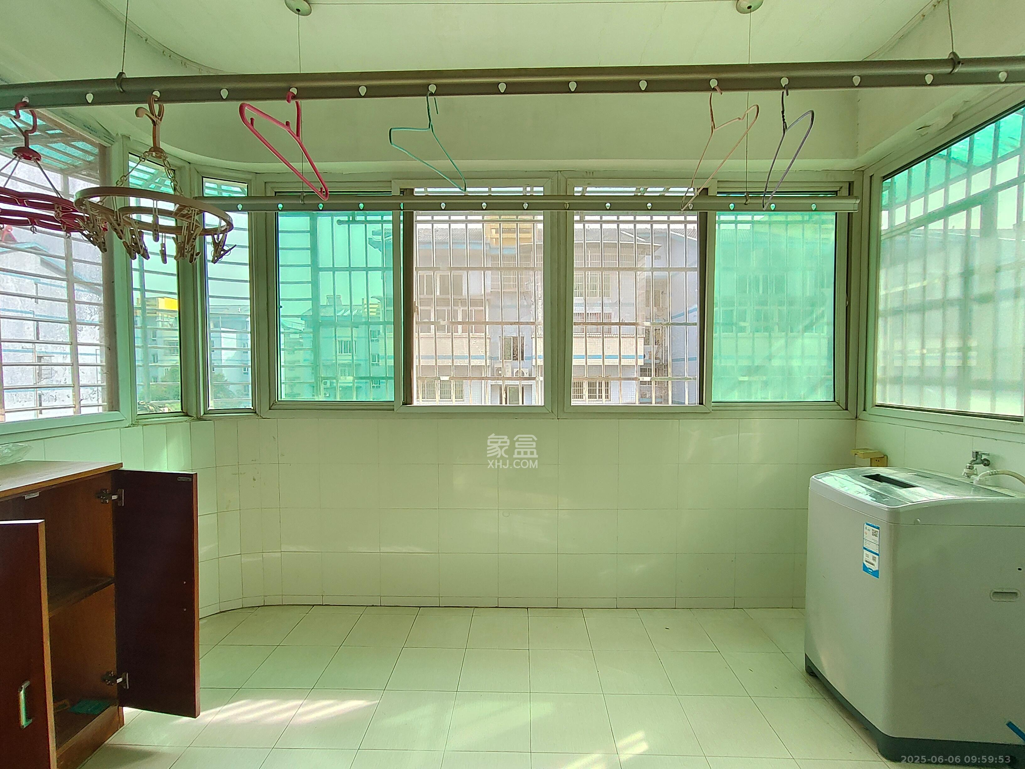 欣胜园 4室2厅1卫 2500.0元/月 欣胜园 4室2厅1卫 2500.0元/月室内图