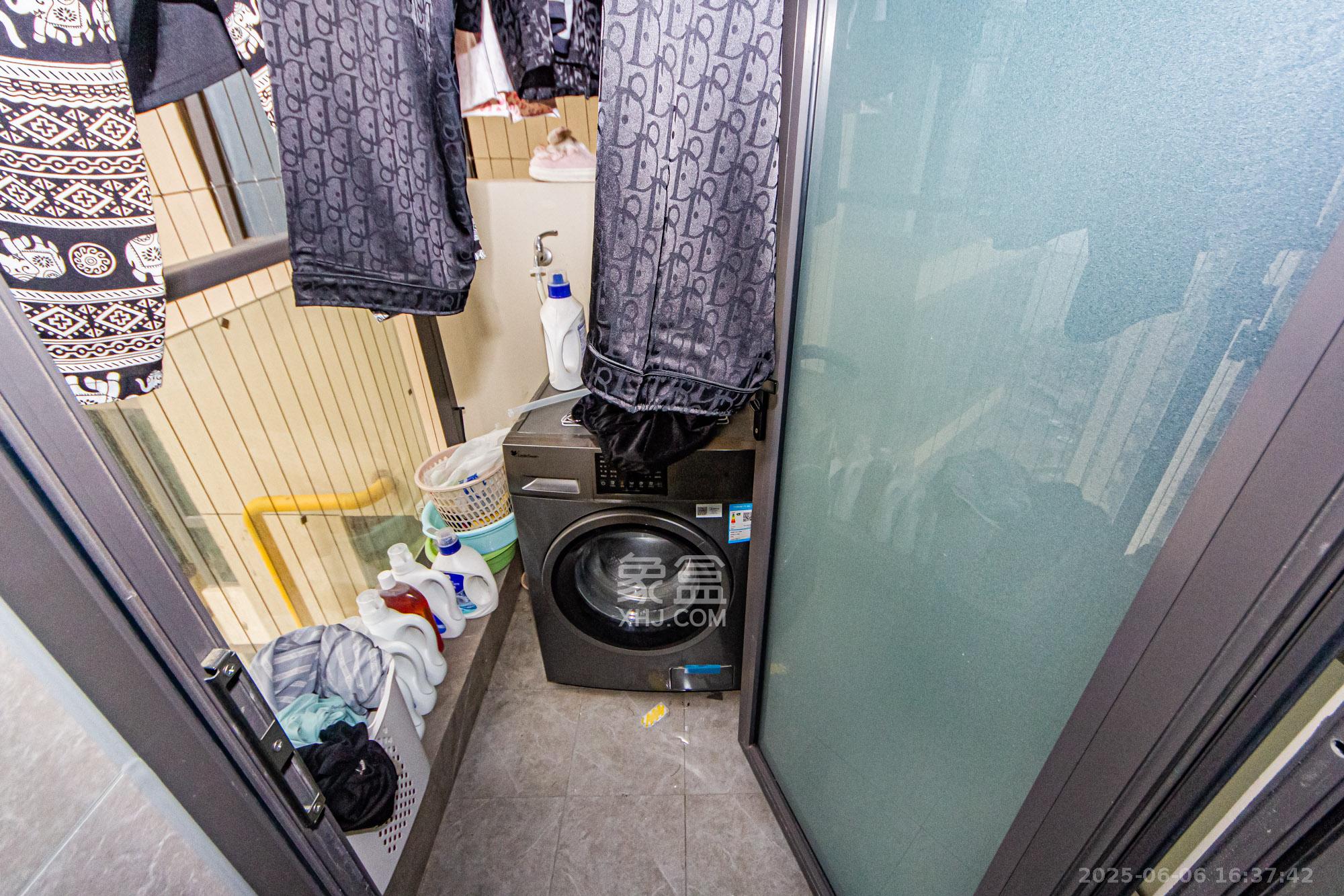 北辰瀚江府  3室2厅2卫   8000.00元/月室内图