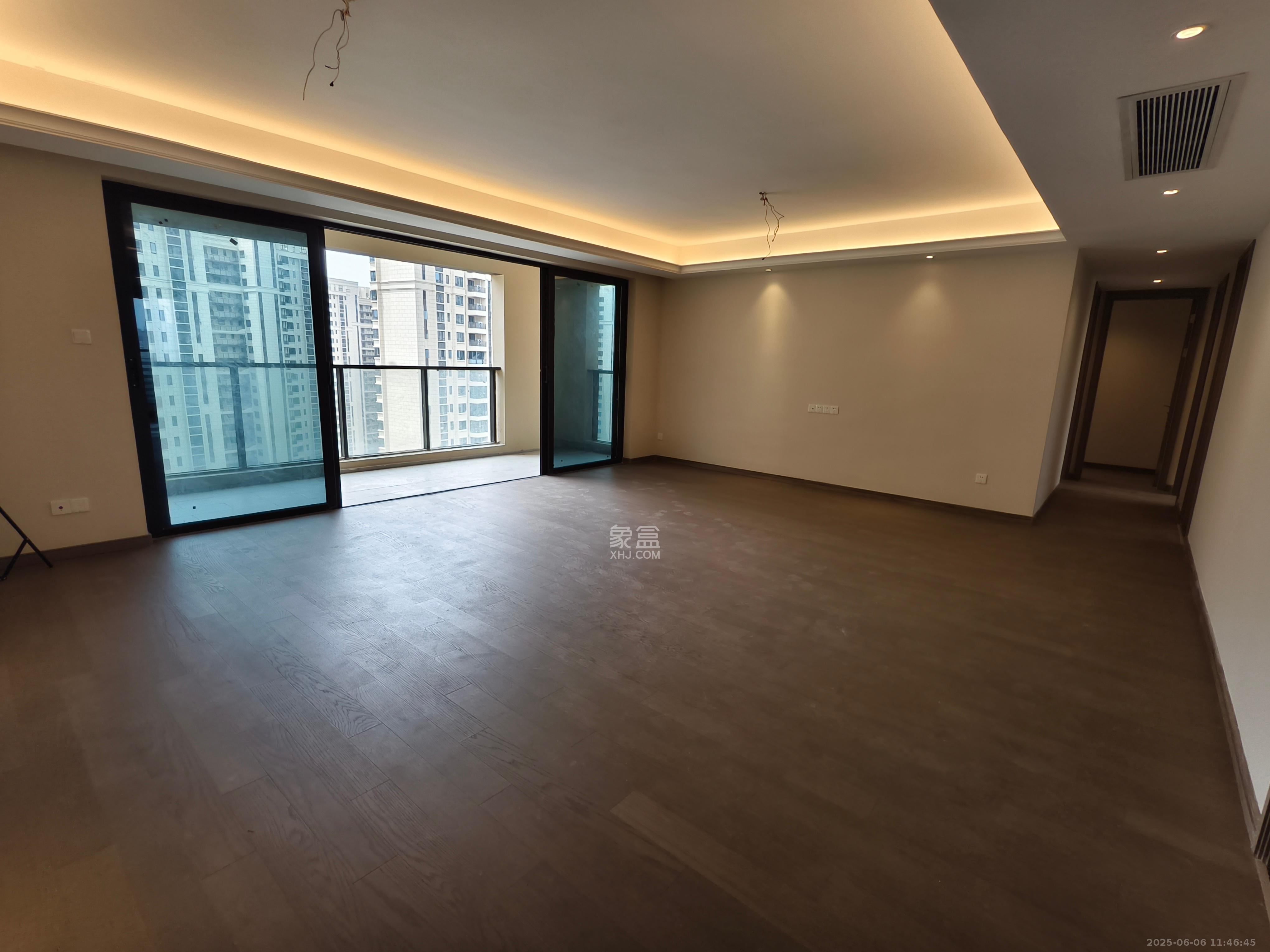 新力铂园(江山云著) 4室2厅2卫 5800.0元/月 新力铂园(江山云著) 4室2厅2卫 5800.0元/月室内图