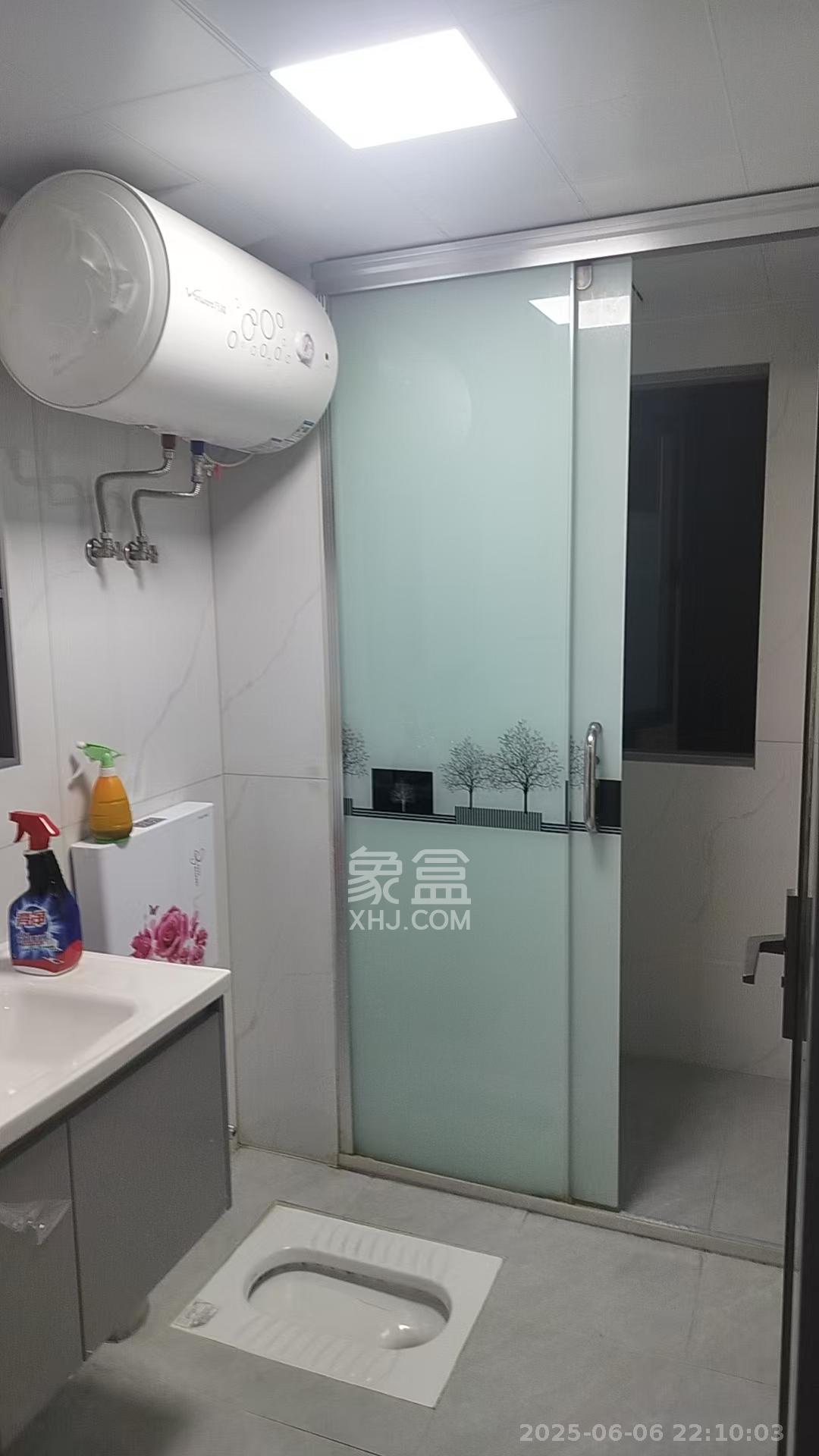 阳光城翡丽云邸  3室2厅2卫   2500.00元/月室内图