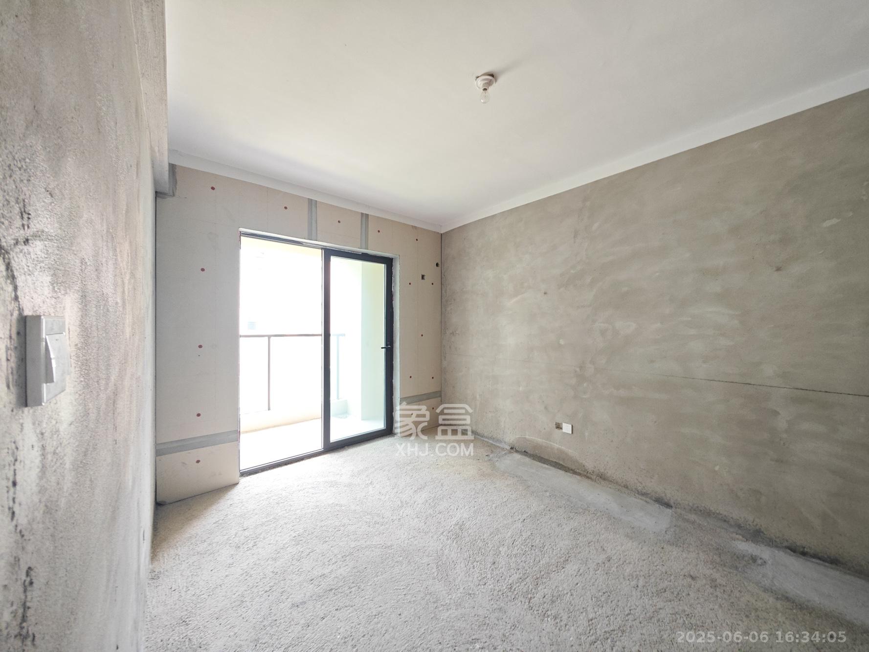 远洋红星天铂一期  4室2厅2卫    158.0万 远洋红星天铂一期  4室2厅2卫    158.0万卧室