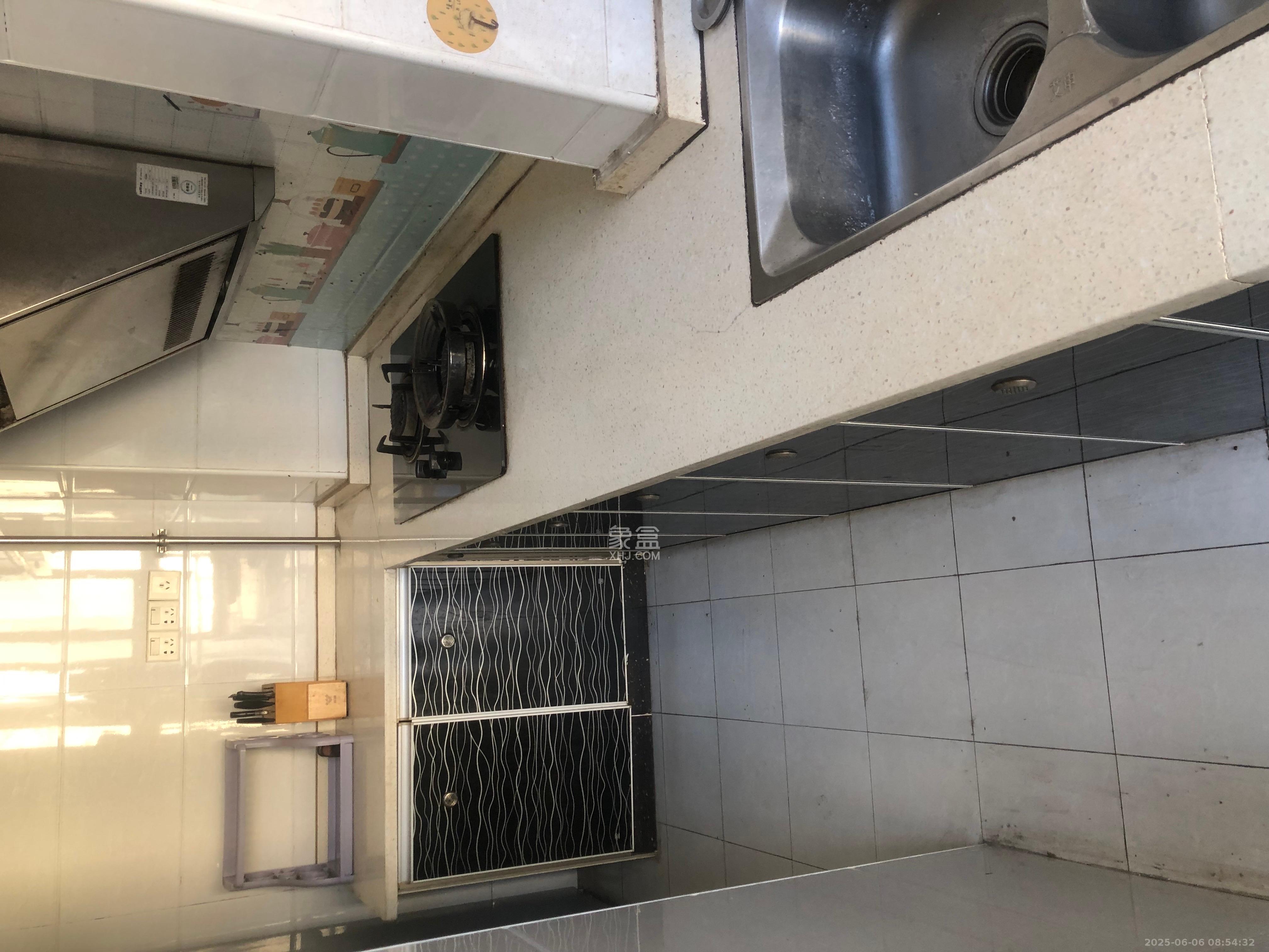 晟通城  2室2厅1卫    1300.0元/月室内图