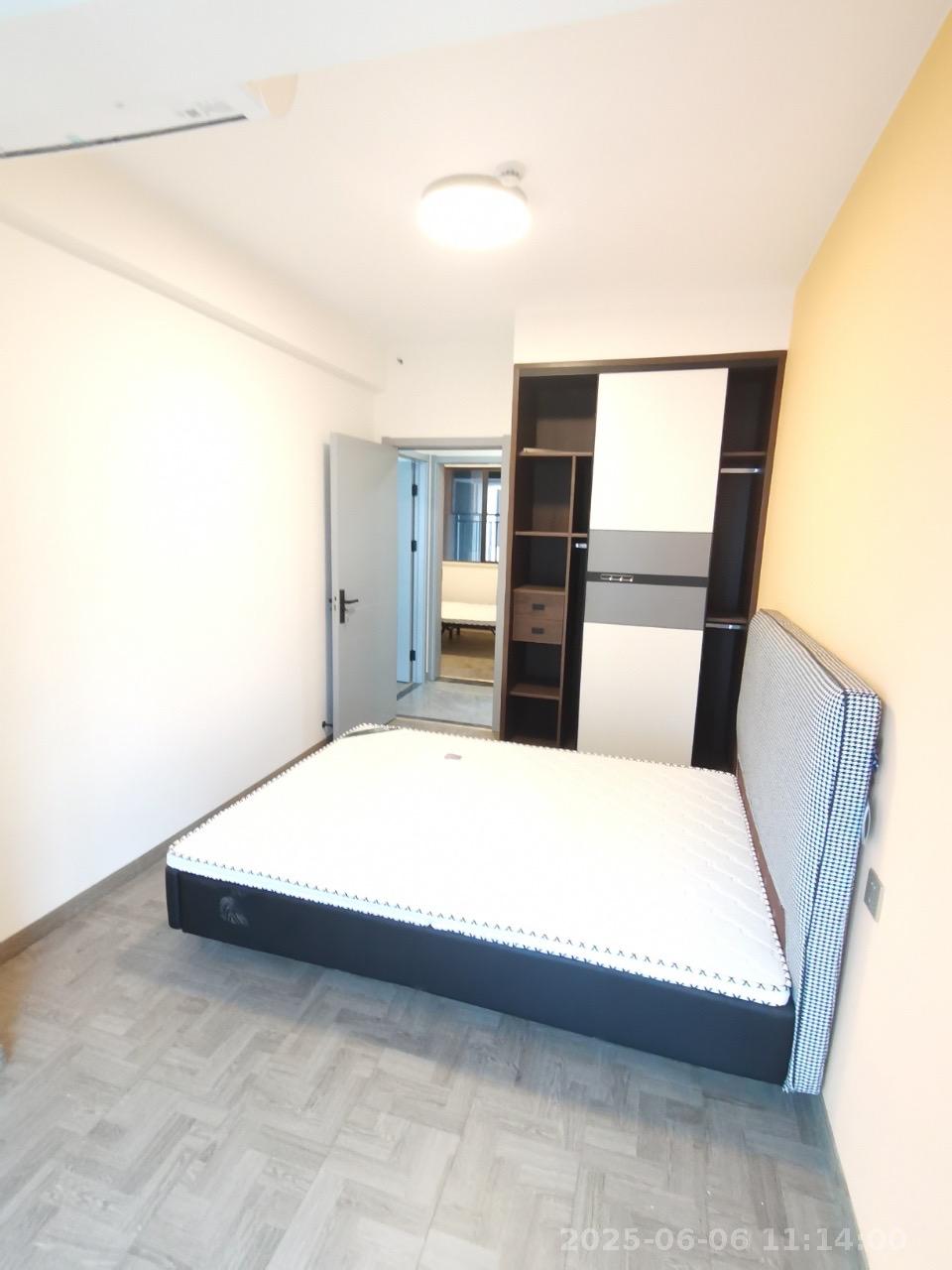 南山梅溪一方 3室2厅2卫 3200.0元/月 南山梅溪一方 3室2厅2卫 3200.0元/月室内图