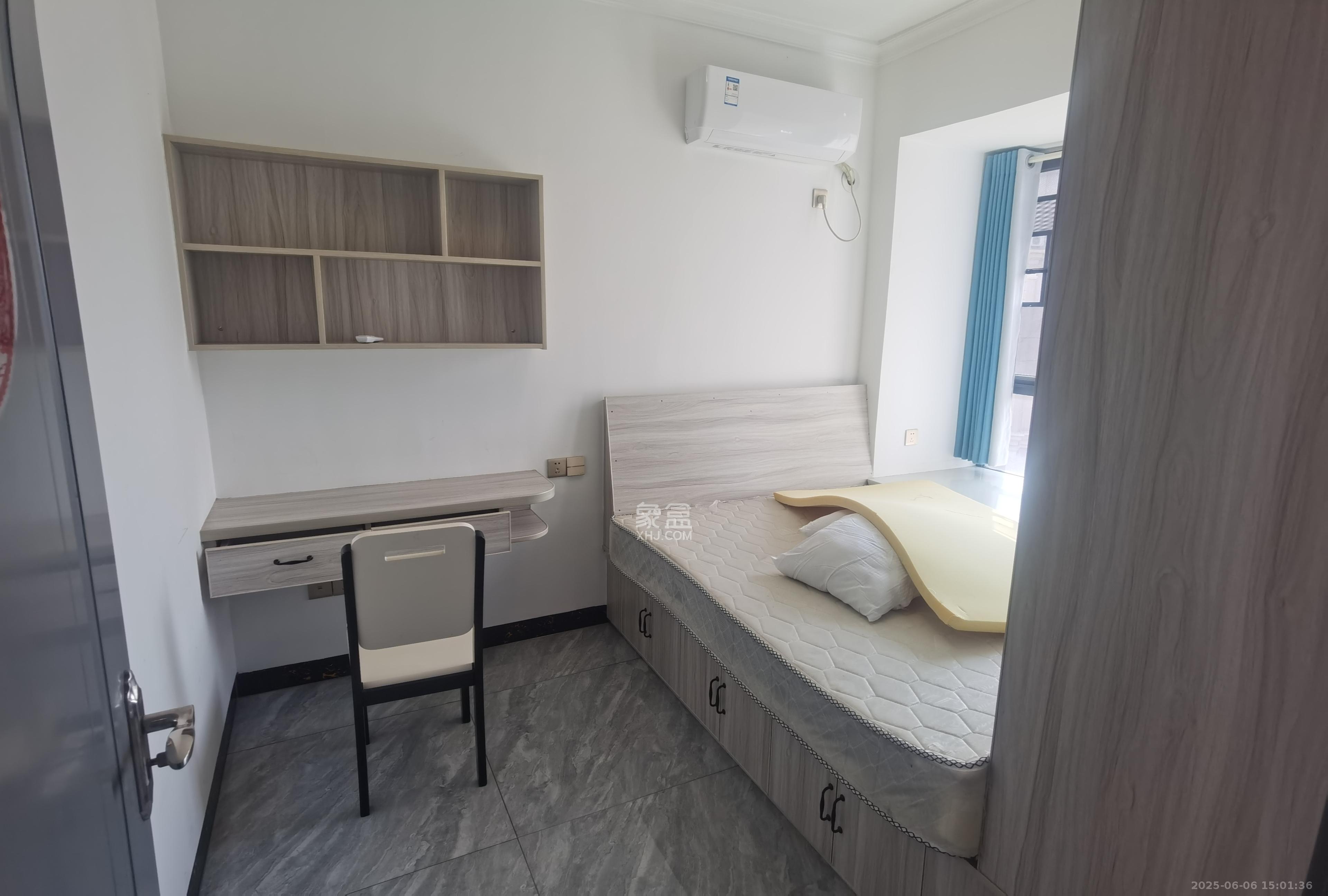 天元御城  3室2厅2卫    1800.0元/月 天元御城  3室2厅2卫    1800.0元/月室内图