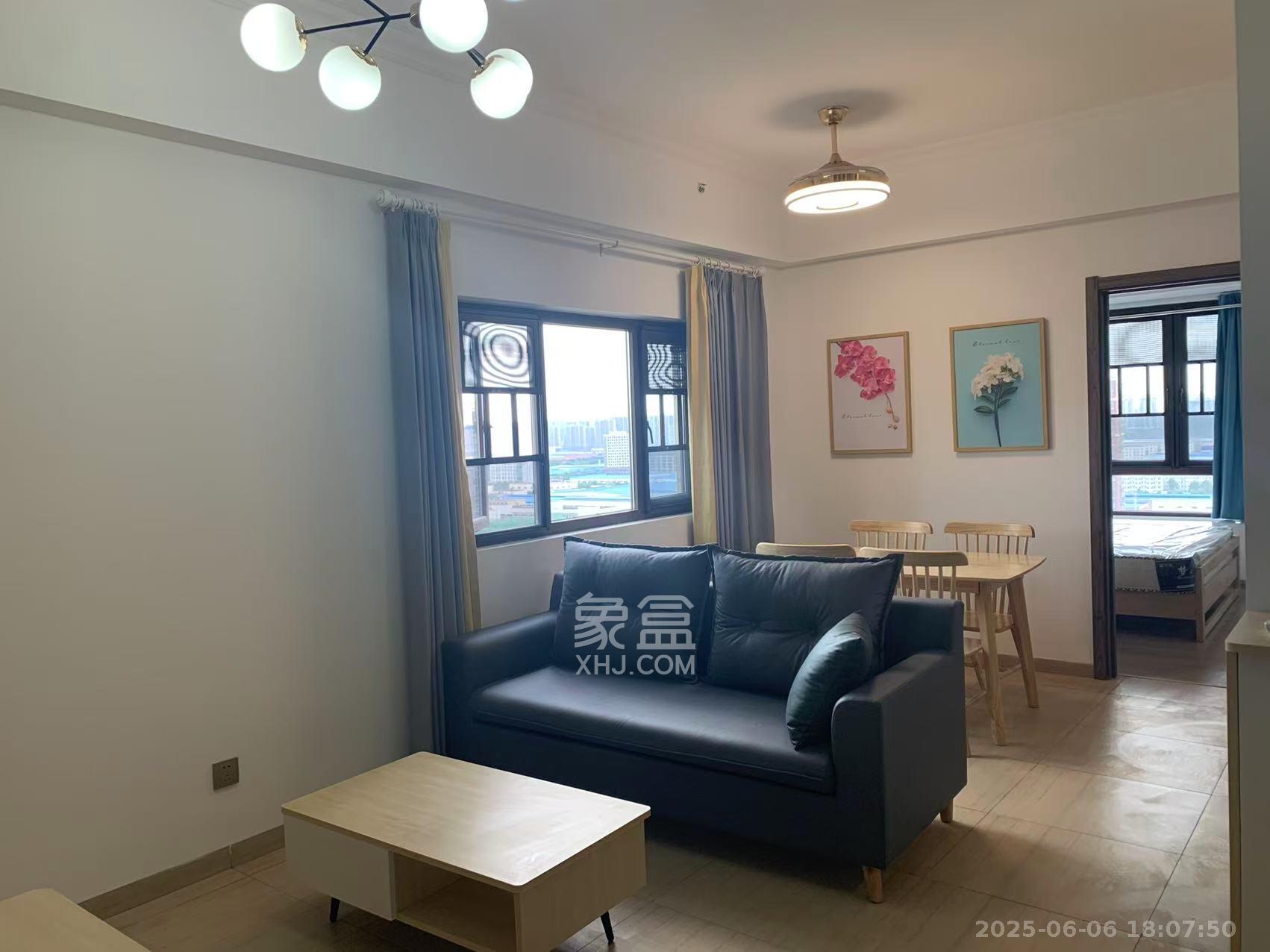 碧桂园星城首府 2室2厅1卫 2400.0元/月 碧桂园星城首府 2室2厅1卫 2400.0元/月室内图