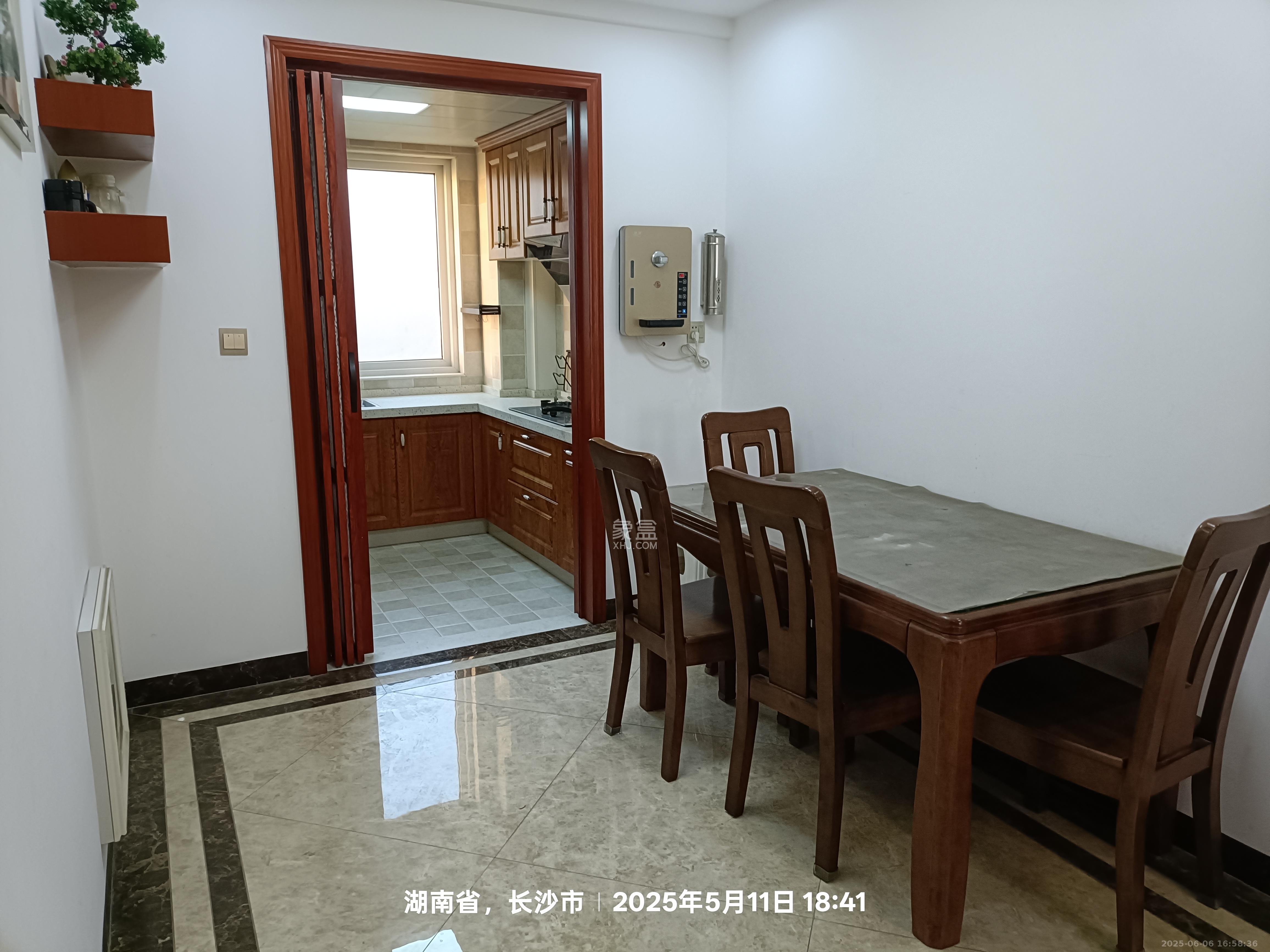 鑫天格林香山 3室2厅2卫 1800.0元/月 鑫天格林香山 3室2厅2卫 1800.0元/月室内图