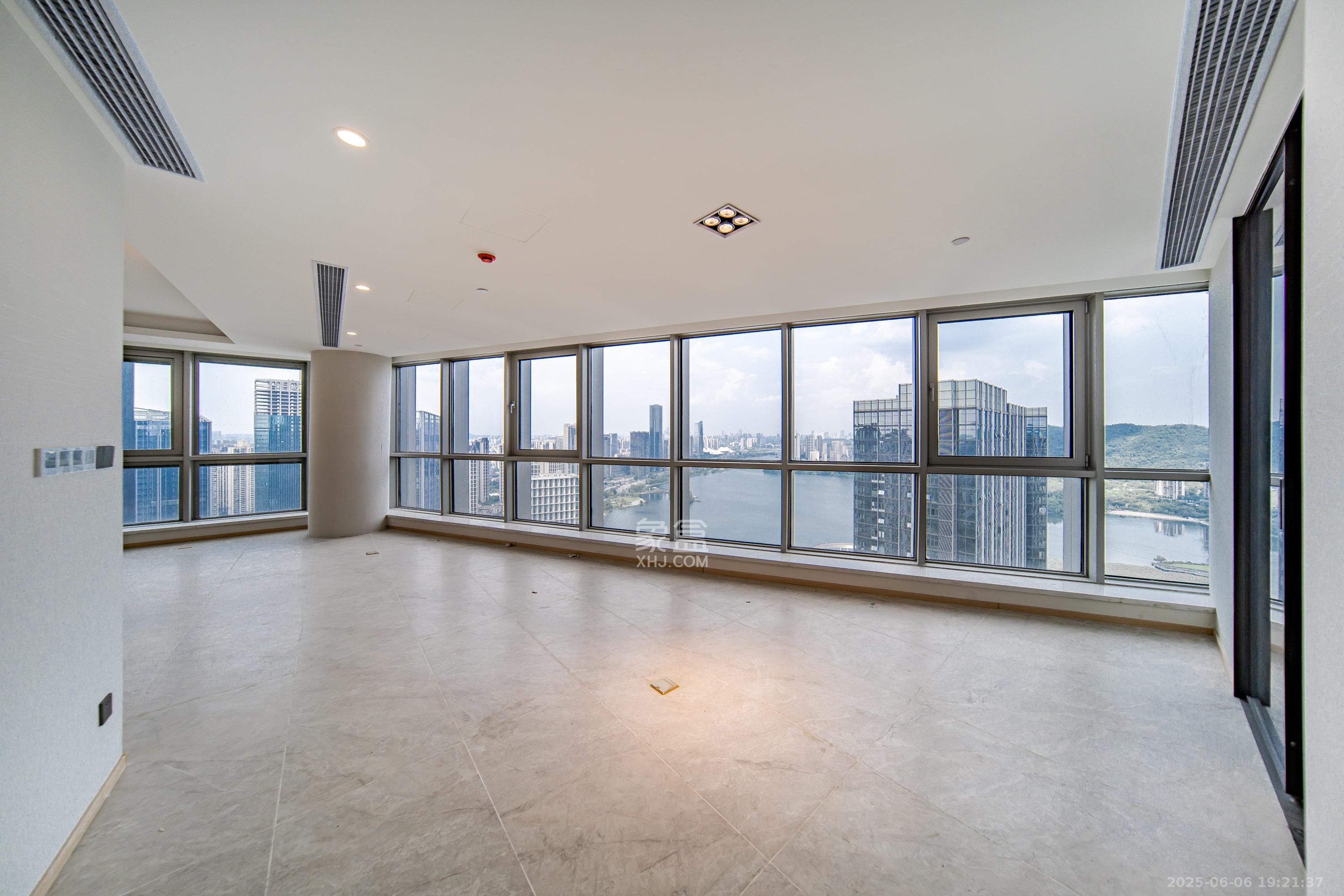 正荣梅溪紫阙台  4室2厅4卫    512.0万 正荣梅溪紫阙台  4室2厅4卫    512.0万