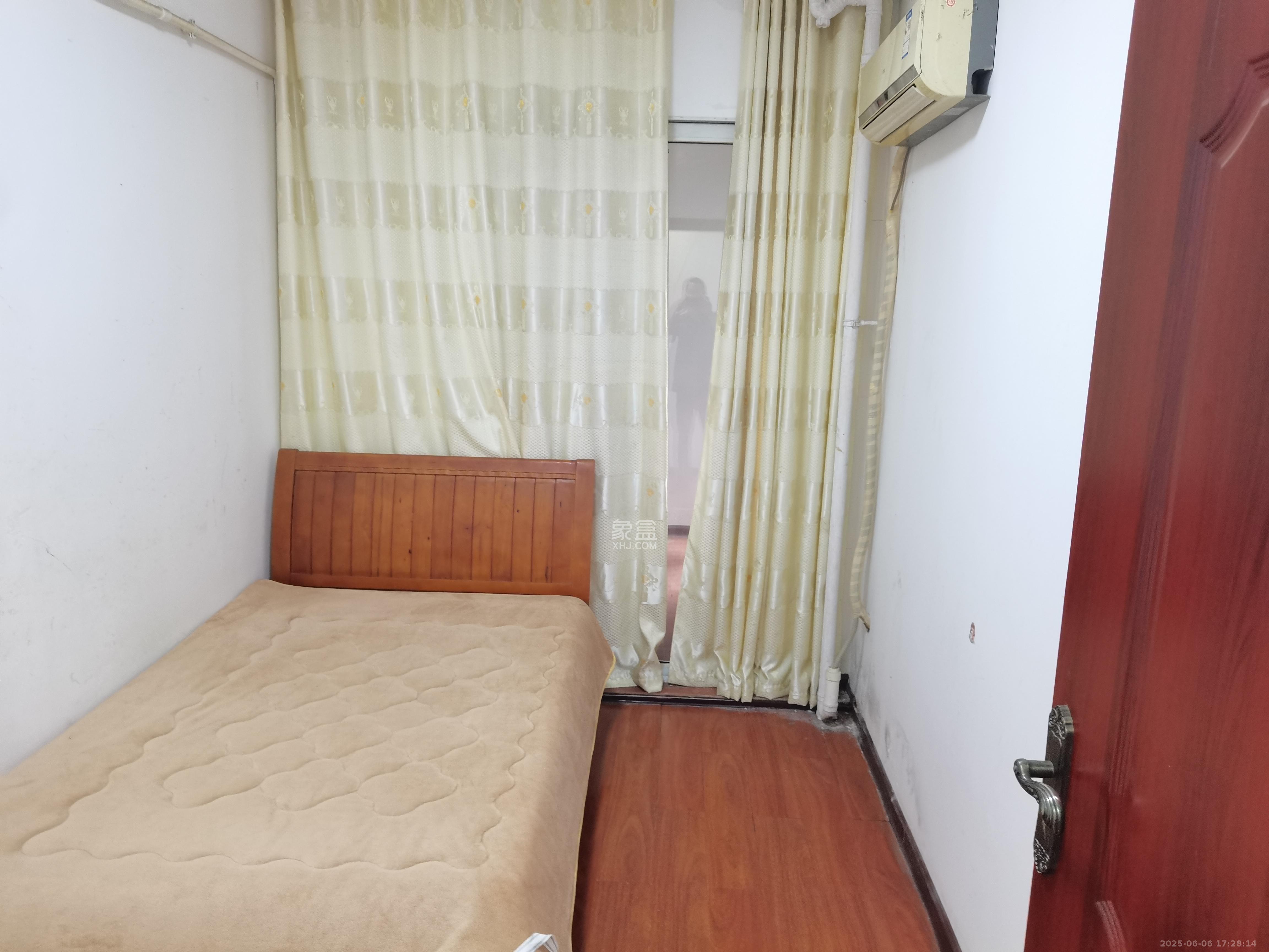 天麓尚层 5室2厅2卫 2500.0元/月 天麓尚层 5室2厅2卫 2500.0元/月室内图