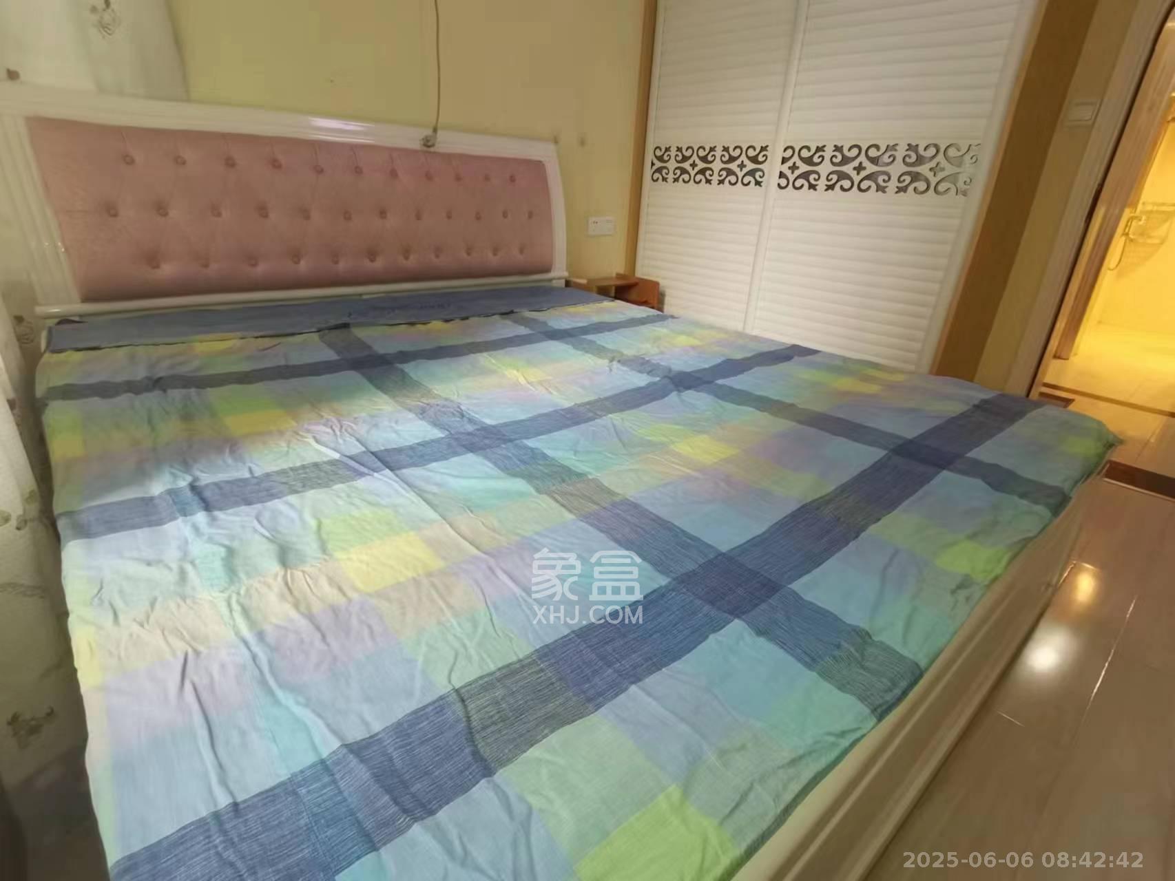 长房时代城  2室2厅1卫   2600.00元/月室内图