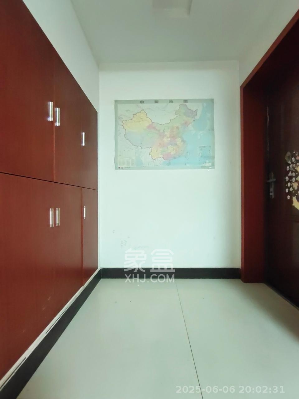 岳银小区（一二三五村）  2室2厅1卫    1900.0元/月室内图