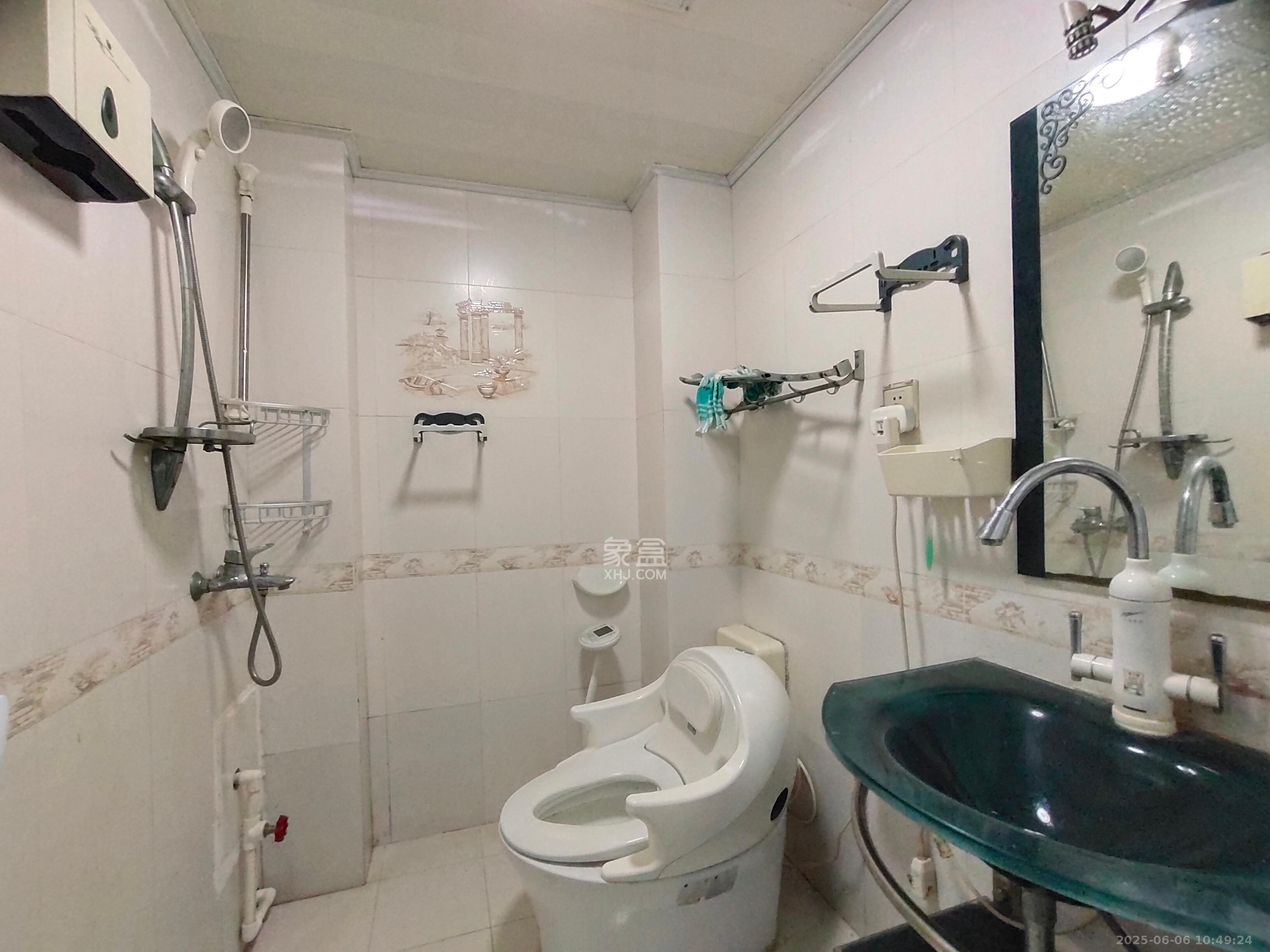 紫薇苑  3室2厅2卫   2500.00元/月室内图
