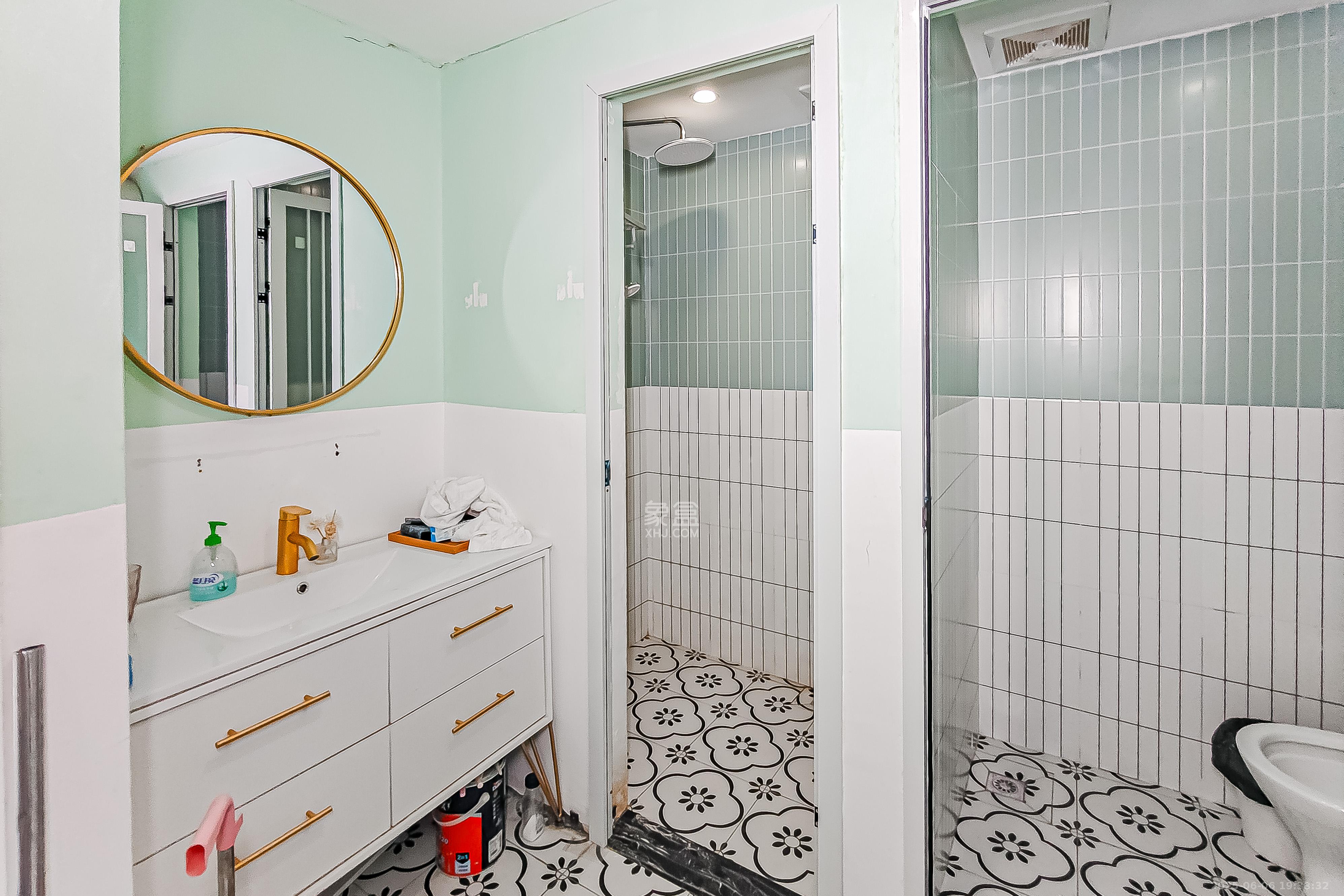 摩天一号  2室1厅1卫    59.9万卫生间