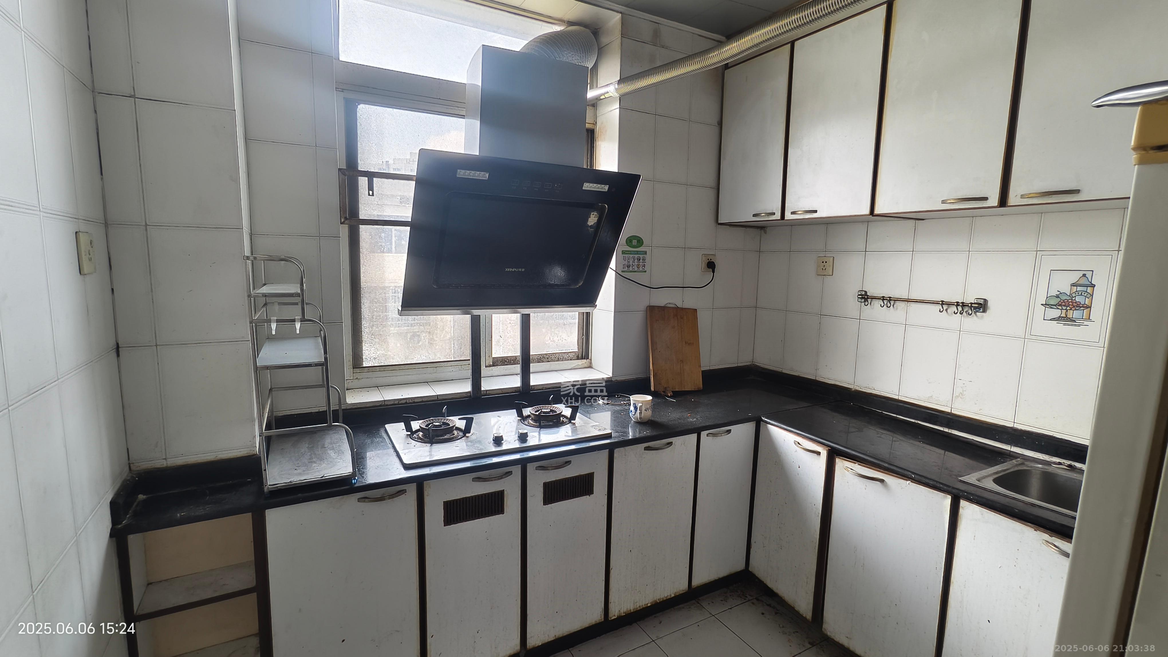 金科园 4室2厅2卫 3000.0元/月 金科园 4室2厅2卫 3000.0元/月室内图