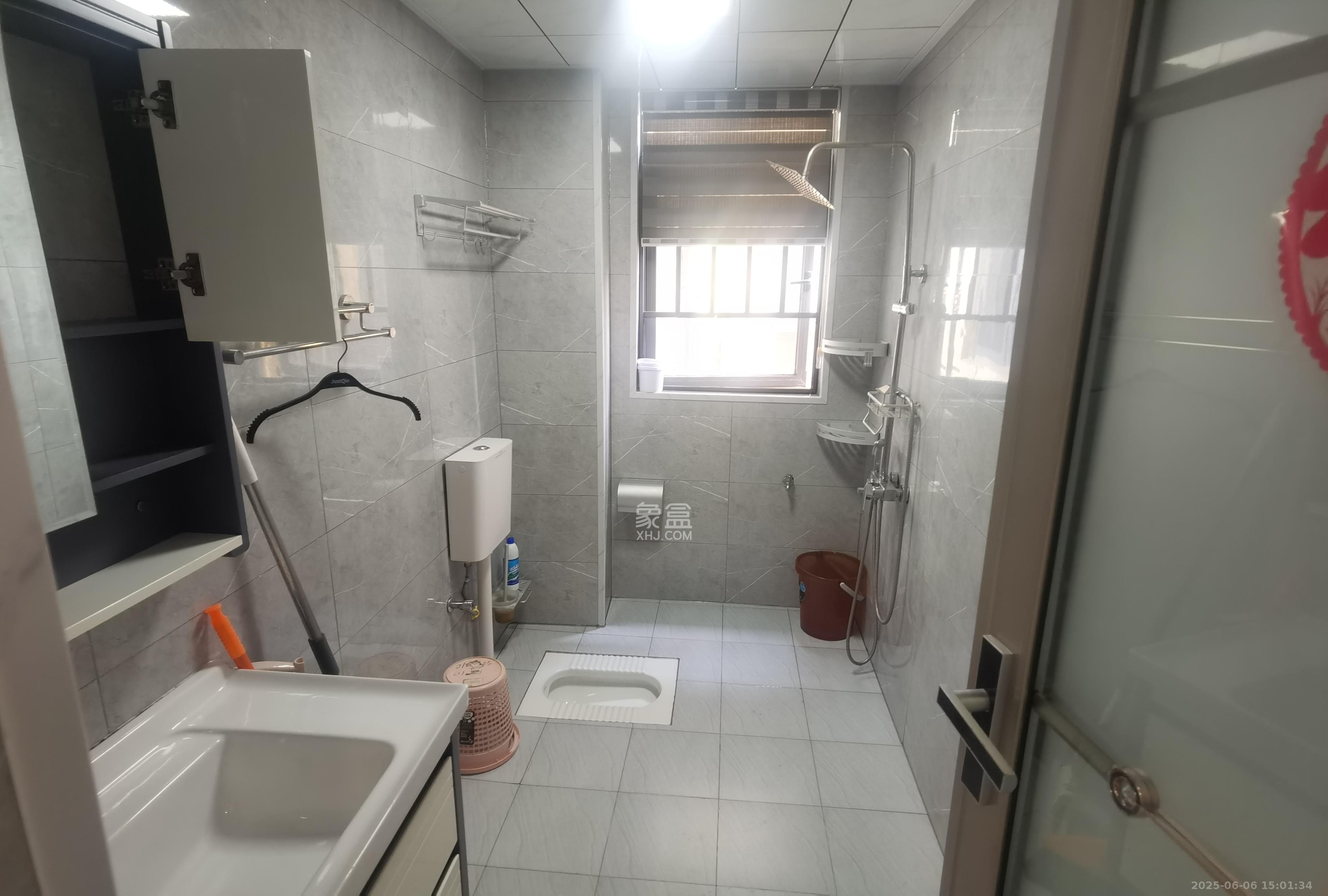 天元御城  3室2厅2卫    1800.0元/月 天元御城  3室2厅2卫    1800.0元/月室内图