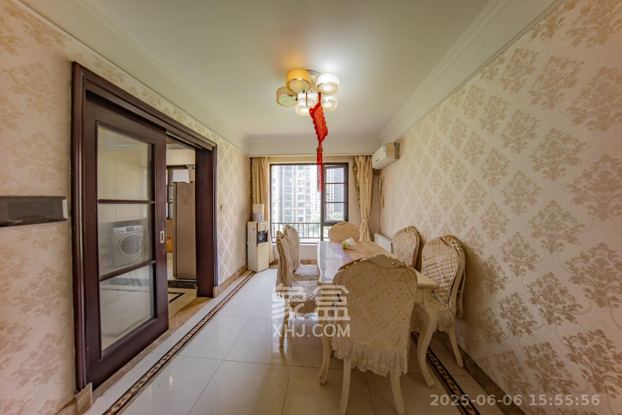 中海国际一期 4室2厅2卫 3500.0元/月 中海国际一期 4室2厅2卫 3500.0元/月室内图