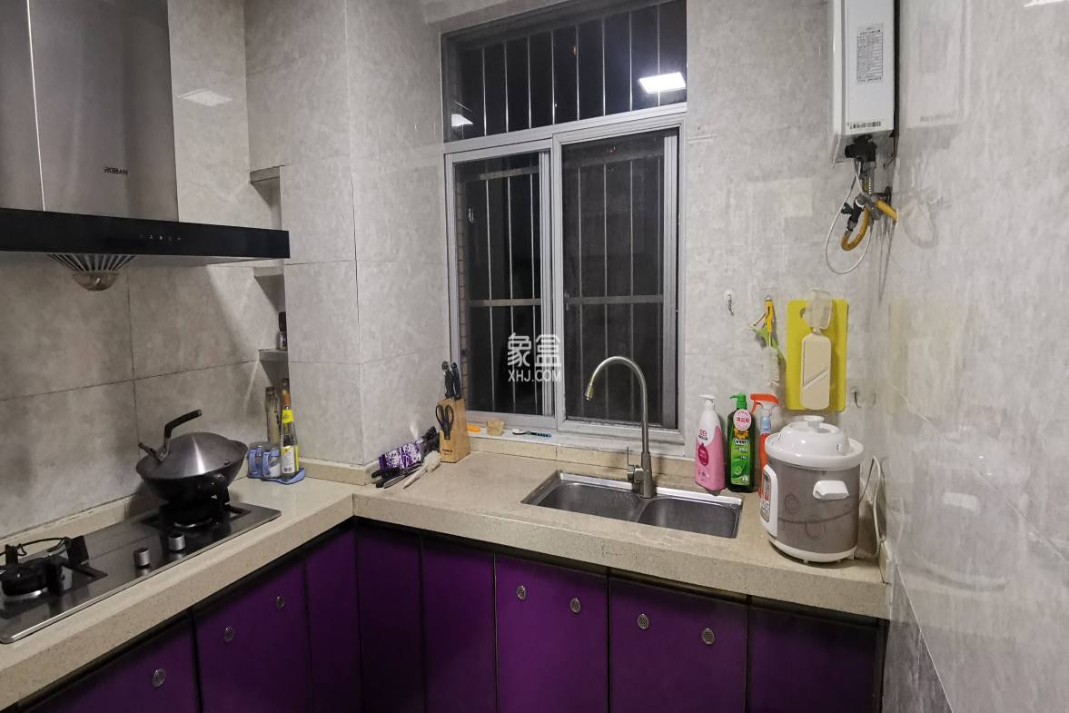 宝源花园 3室2厅1卫 2500.0元/月 宝源花园 3室2厅1卫 2500.0元/月室内图