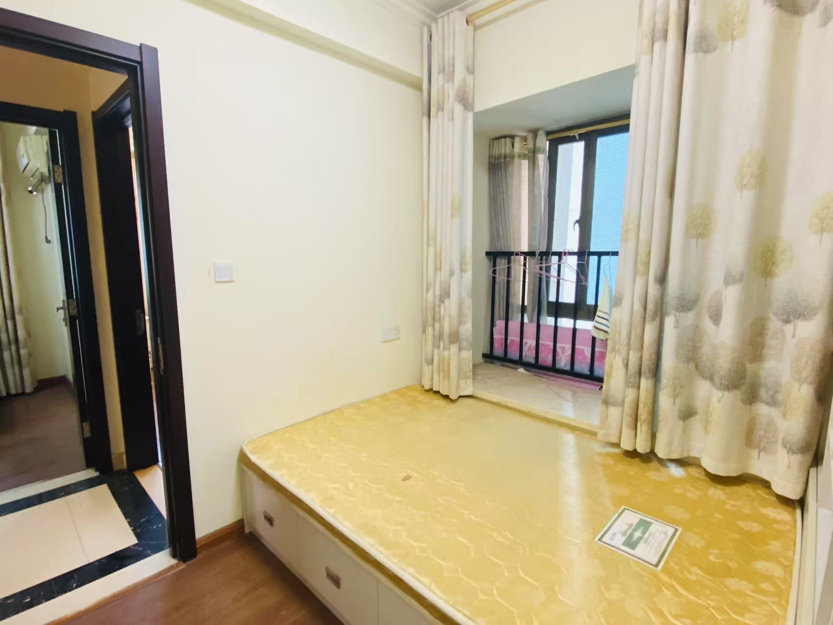 碧桂园 3室2厅1卫 1280.0元/月 碧桂园 3室2厅1卫 1280.0元/月室内图