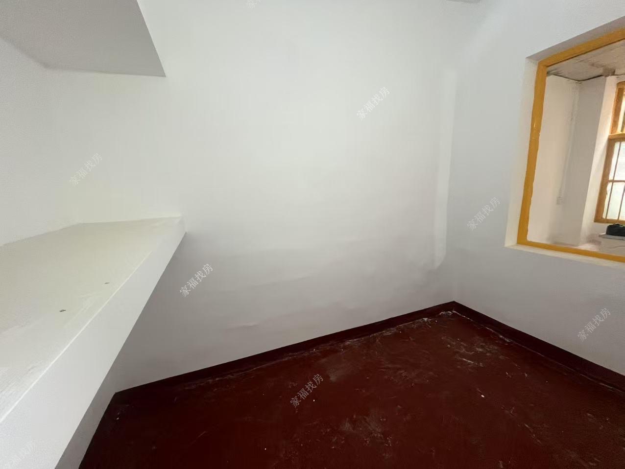 区政府  3室2厅2卫    900.0元/月 区政府  3室2厅2卫    900.0元/月室内图