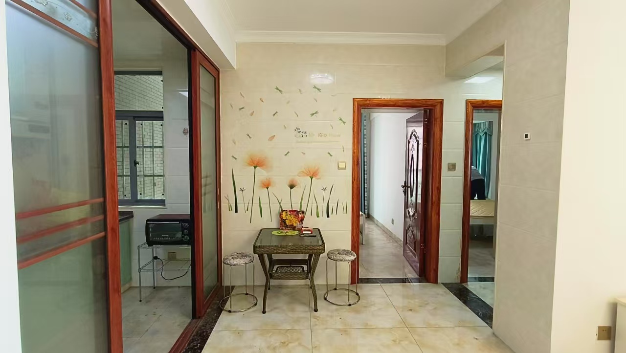 鹏利广场 2室2厅1卫 1700.0元/月 鹏利广场 2室2厅1卫 1700.0元/月室内图