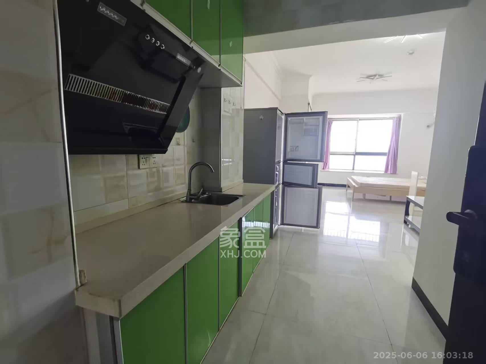 世纪桃花苑 1室1厅1卫 1200.0元/月 世纪桃花苑 1室1厅1卫 1200.0元/月室内图