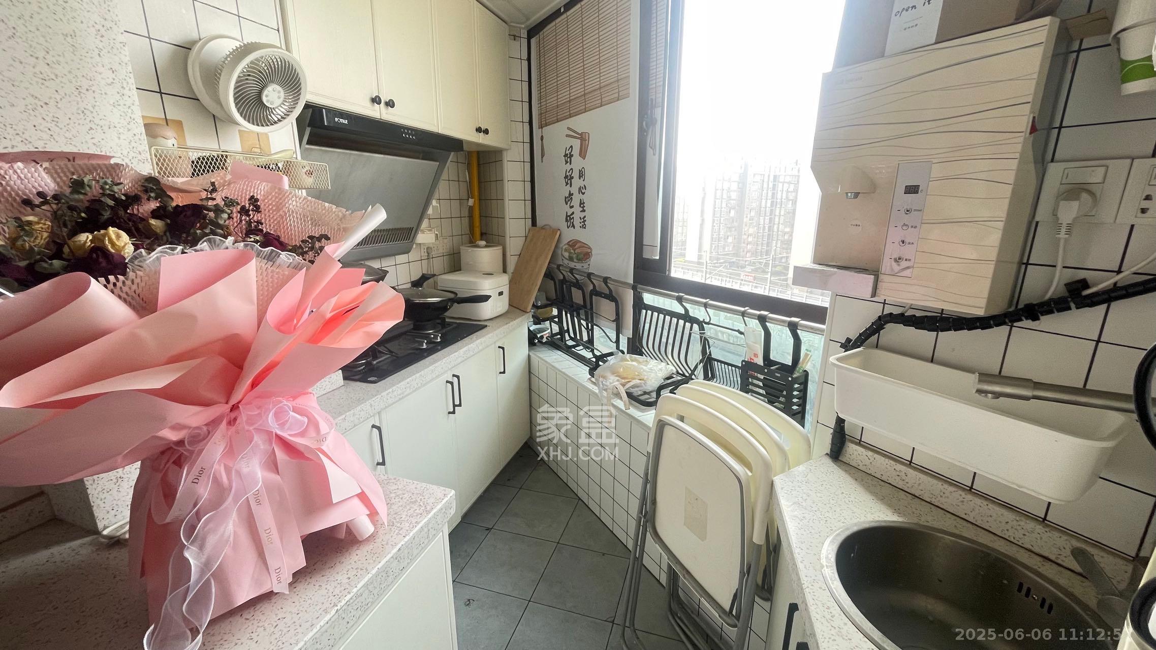 橘郡礼顿山 1室1厅1卫 1200.0元/月 橘郡礼顿山 1室1厅1卫 1200.0元/月室内图