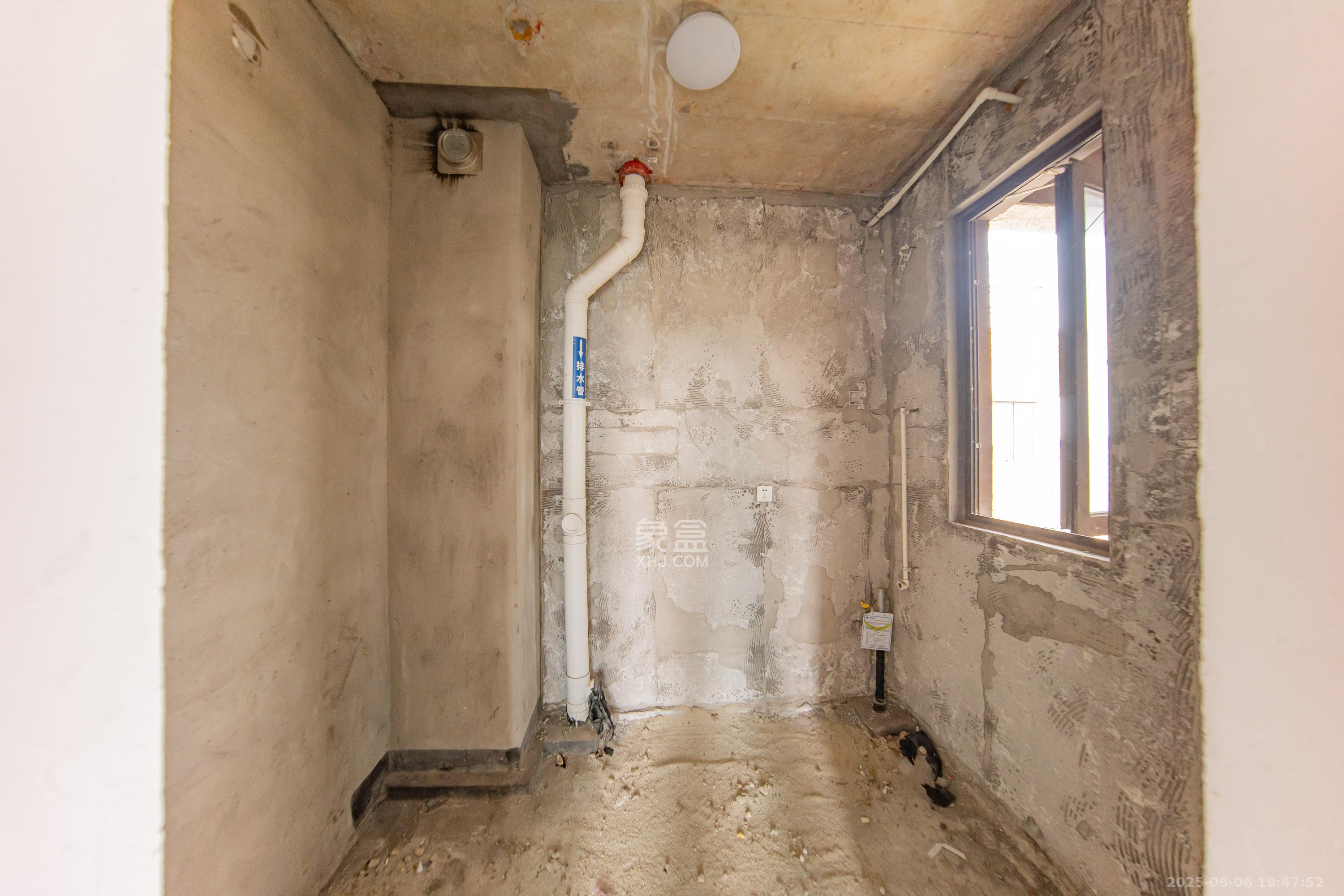 融创融公馆(融创臻苑)  4室2厅2卫    62.0万 融创融公馆(融创臻苑)  4室2厅2卫    62.0万厨房