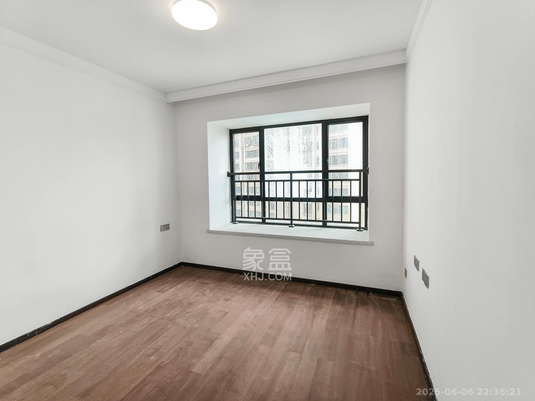 星城春晓 3室2厅2卫 90.8万 星城春晓 3室2厅2卫 90.8万卧室