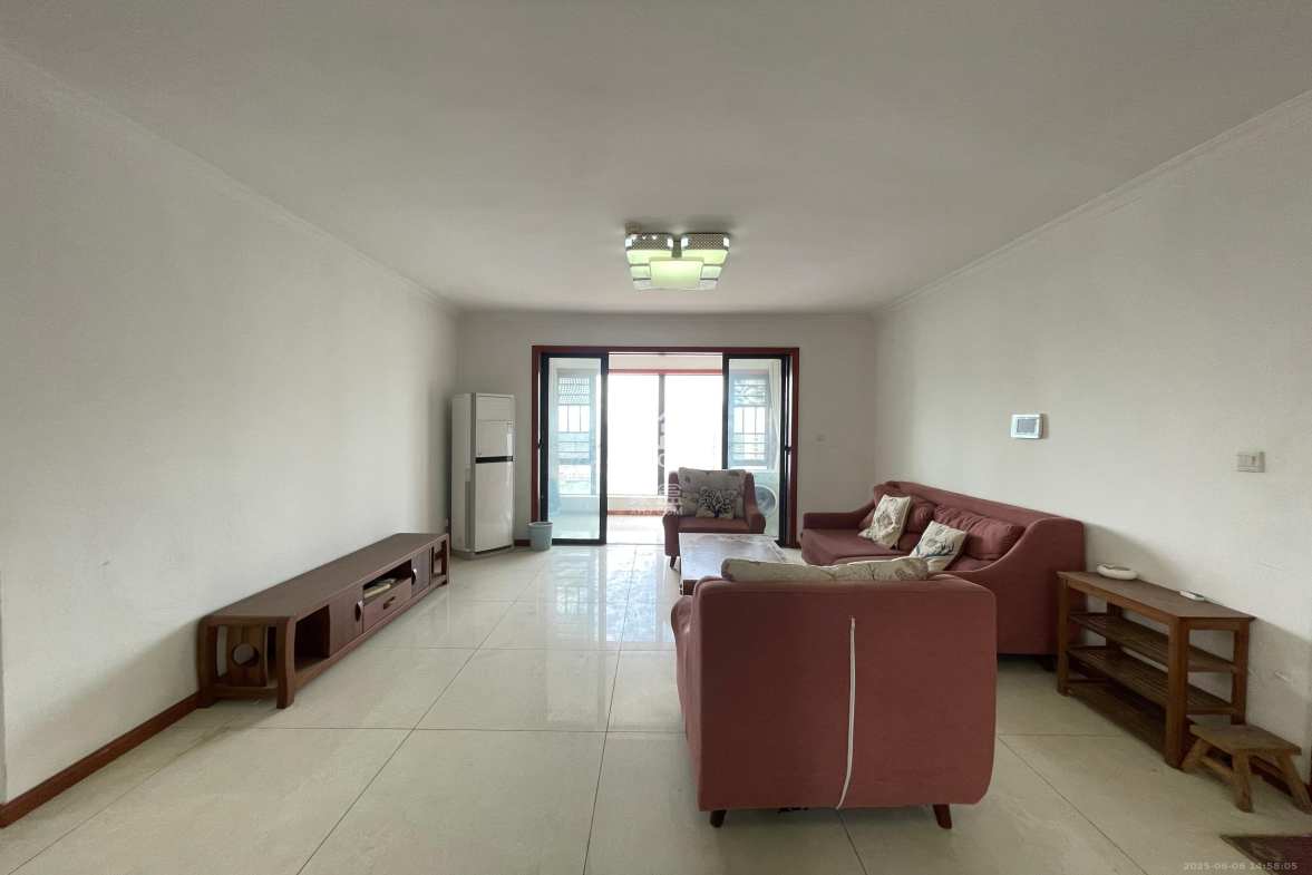 长房天翼未来城 4室2厅2卫 3800.0元/月 长房天翼未来城 4室2厅2卫 3800.0元/月室内图